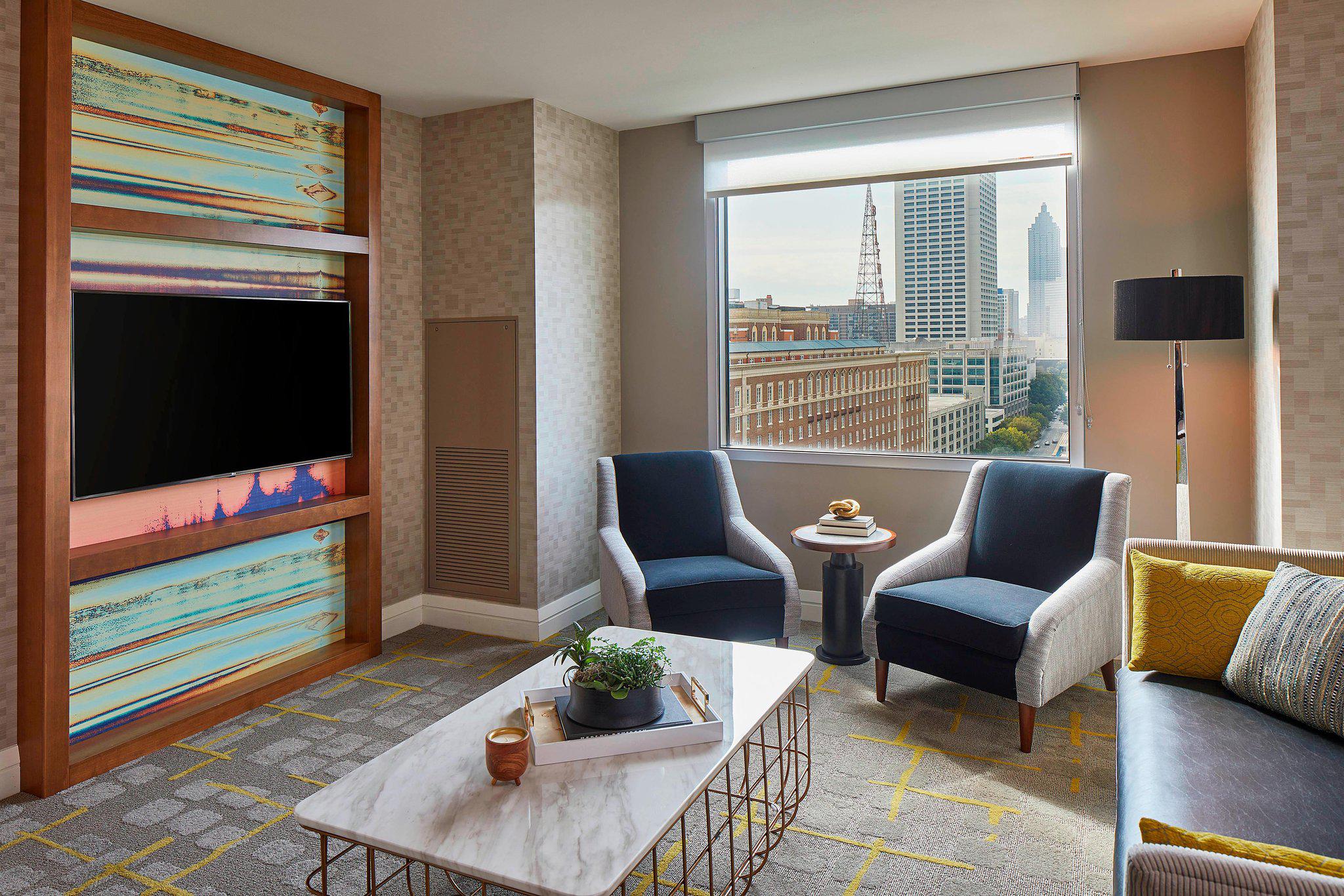 Renaissance Atlanta Midtown Hotel Photo