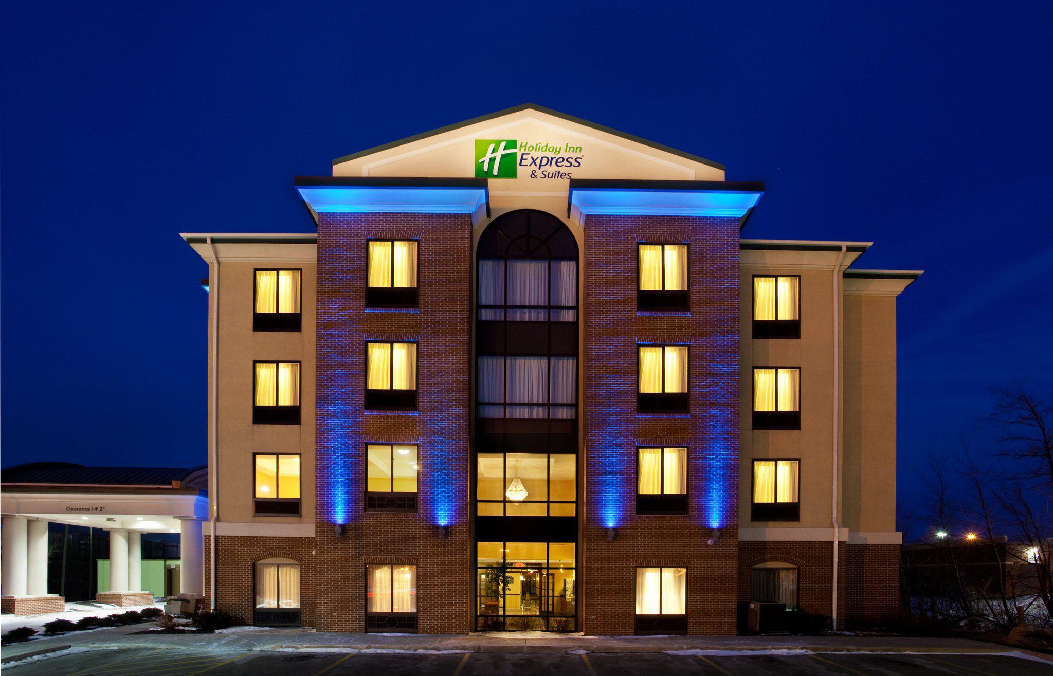 Holiday Inn Express & Suites Cleveland-Richfield Photo