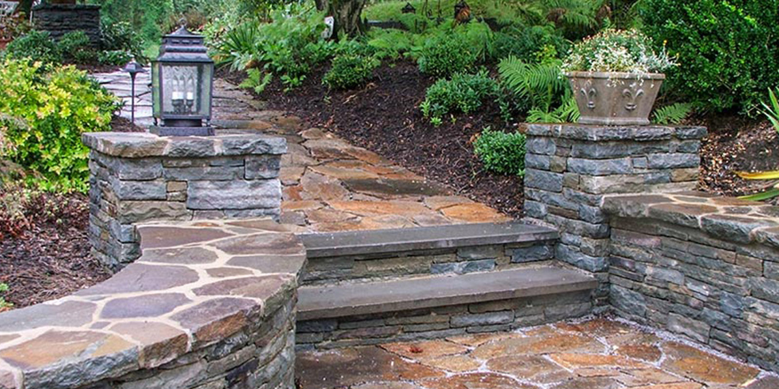 Budget Landscape Construction Inc Logo