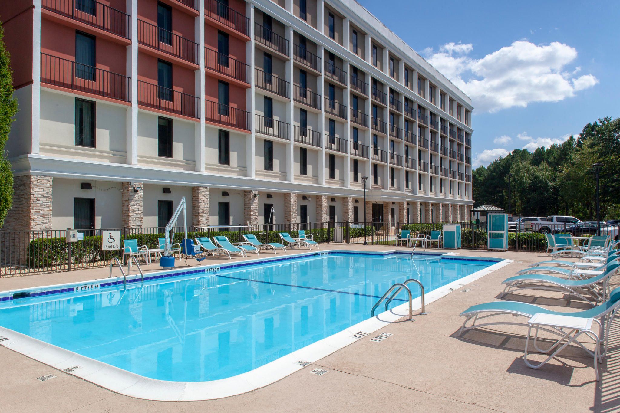 Holiday Inn Express Atlanta Airport-College Park Photo