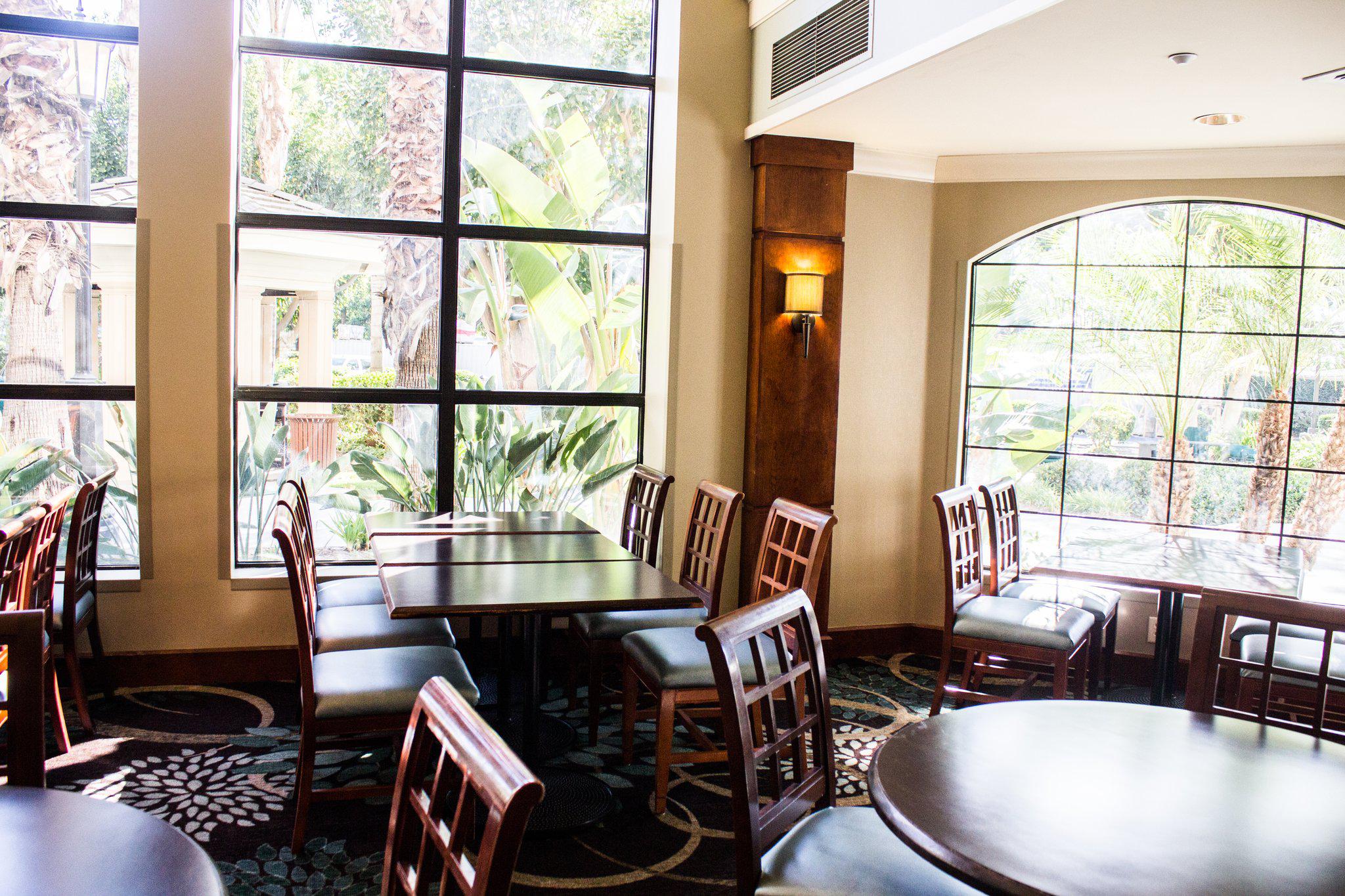 Staybridge Suites Anaheim-Resort Area Photo