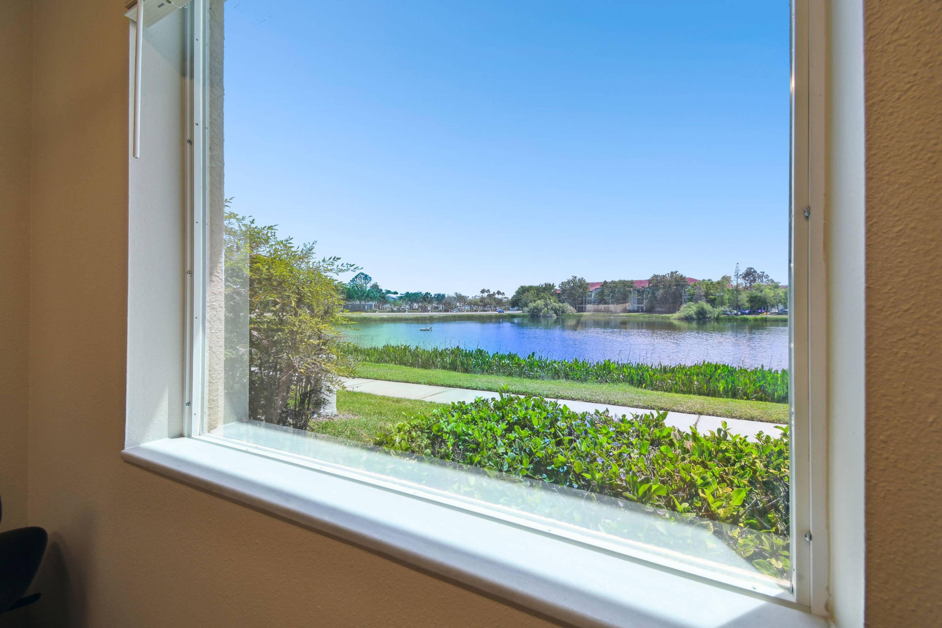 Brandon Lakes Periodontics & Dental Implants Image