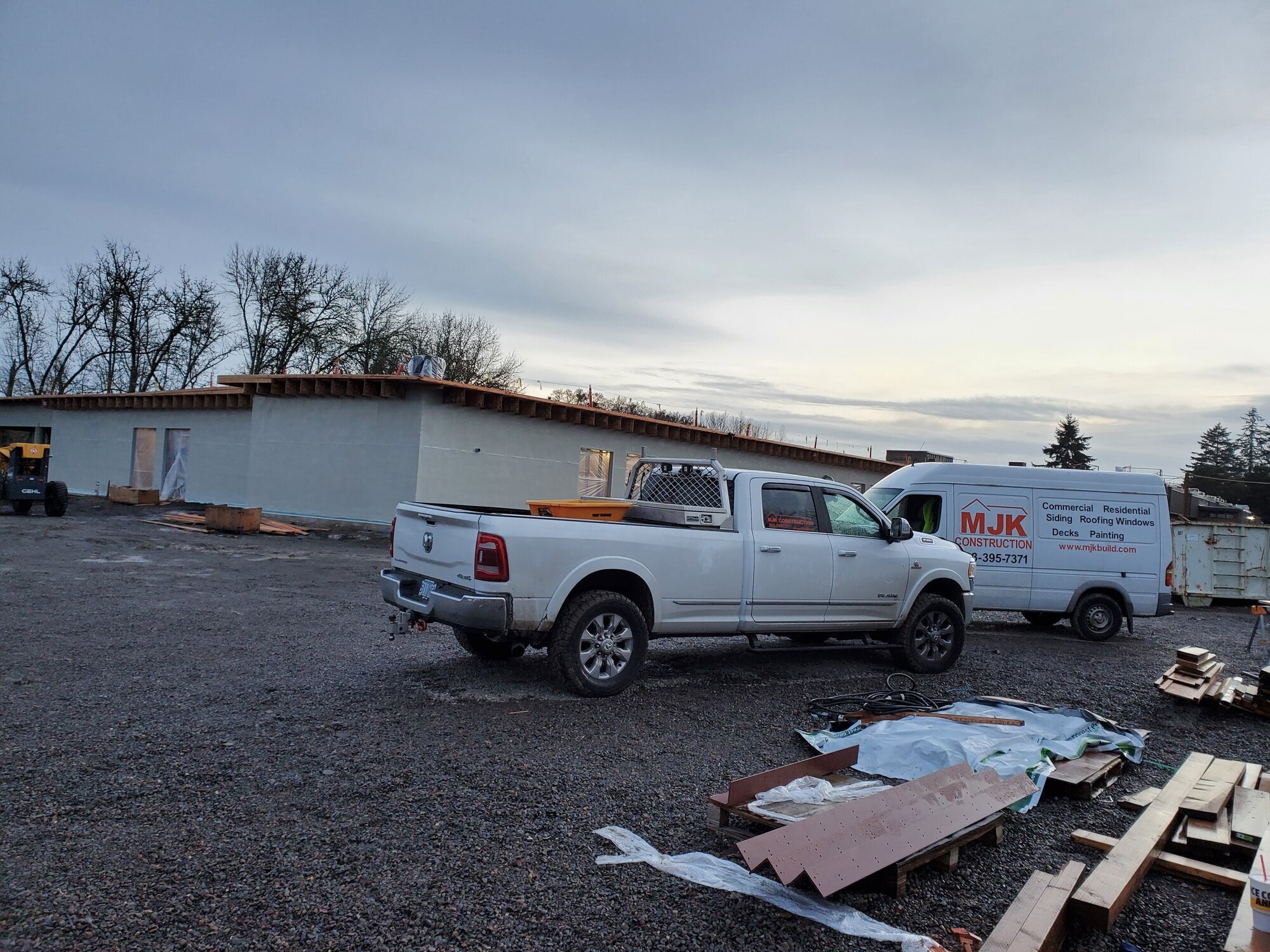 MJK Construction Image