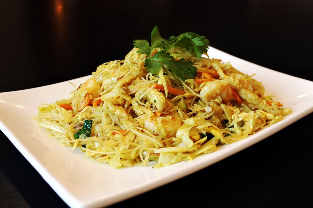 (D) SINGAPORE NOODLES