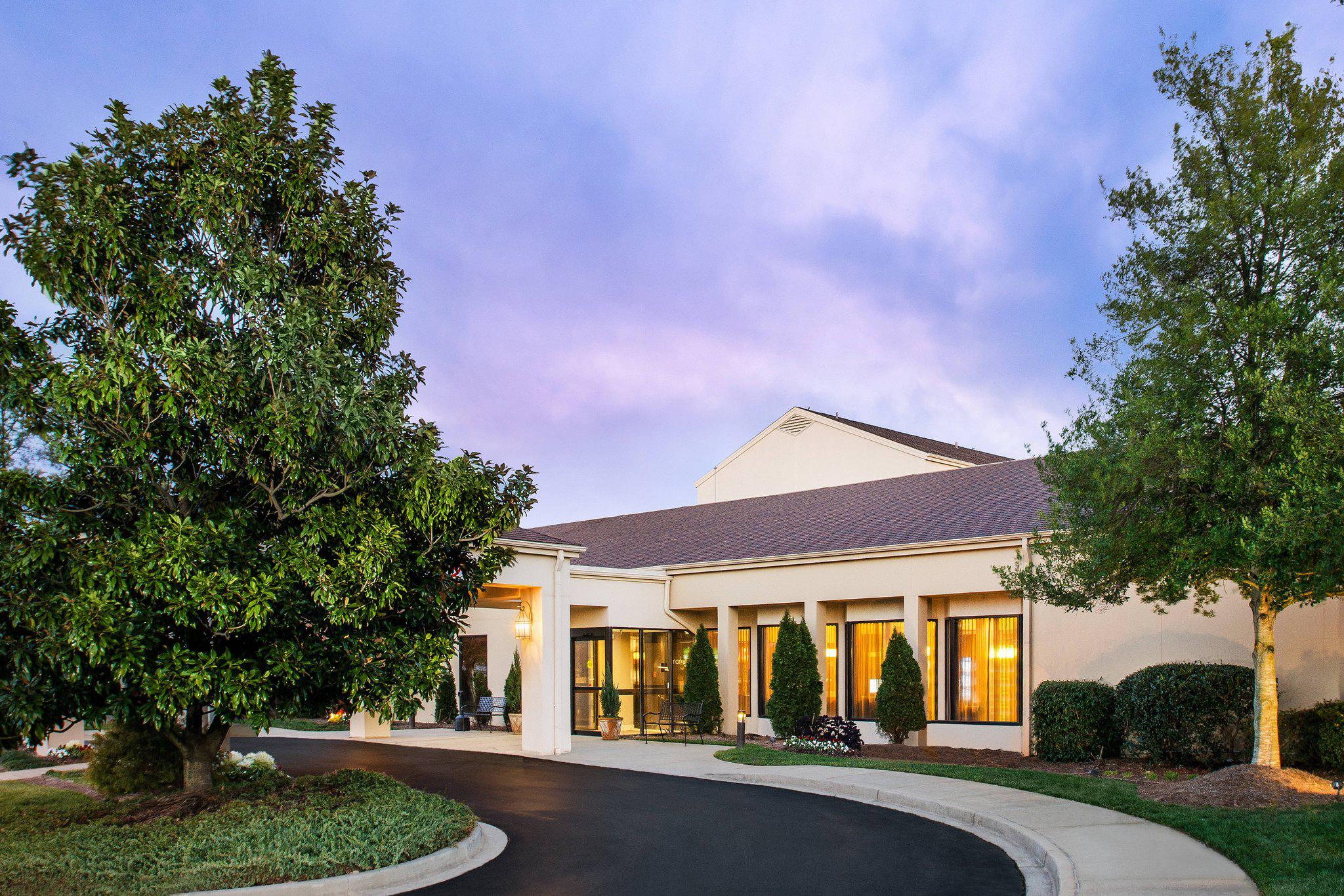 Courtyard by Marriott Spartanburg Photo