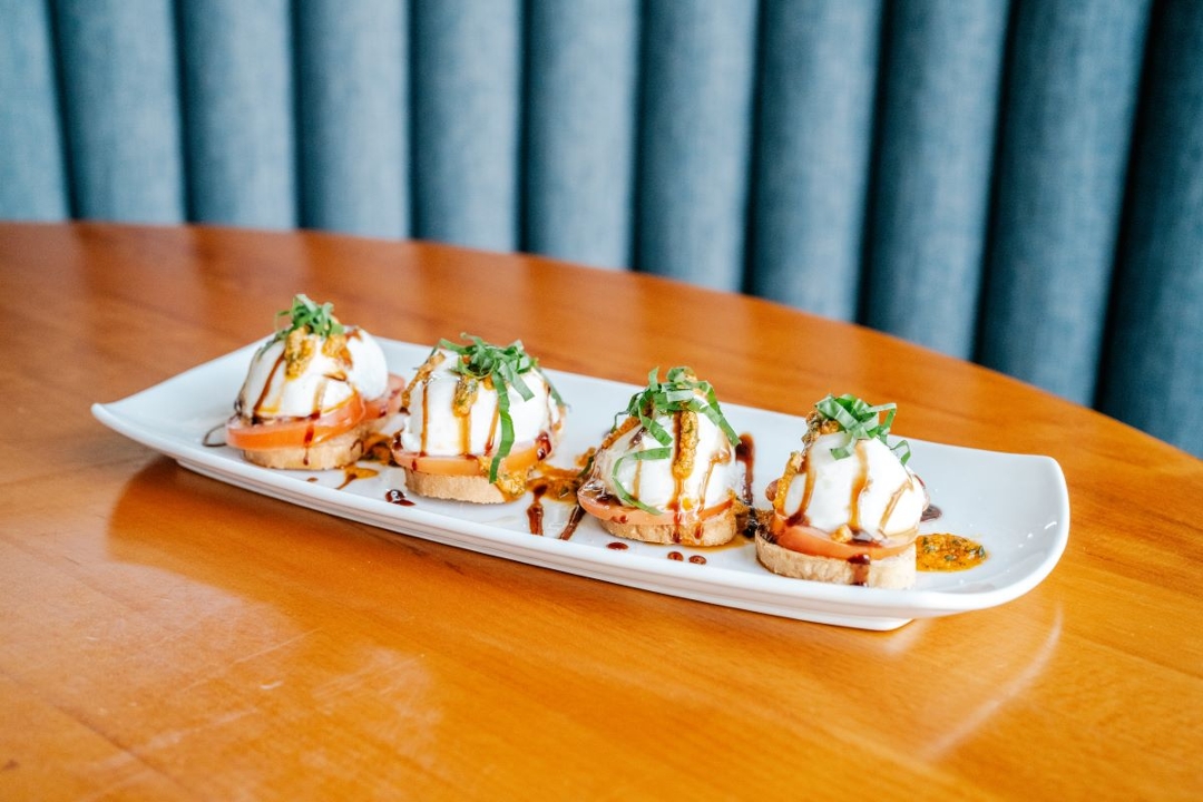 Burrata & Tomato Caprese