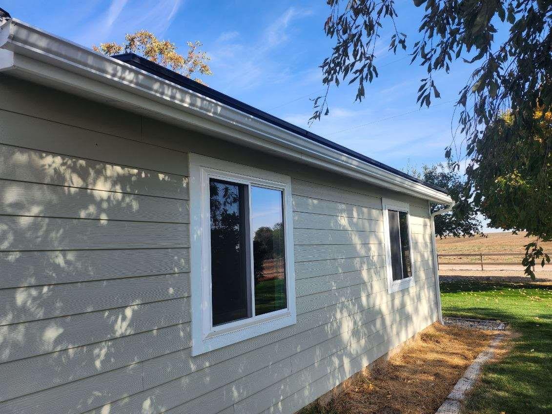 D & D Roofing & Gutters LLC Image