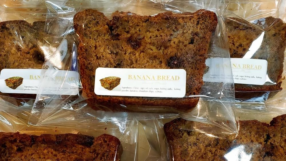 🍌Banana Bread 🍞 (Chocolate Chips & Walnuts)