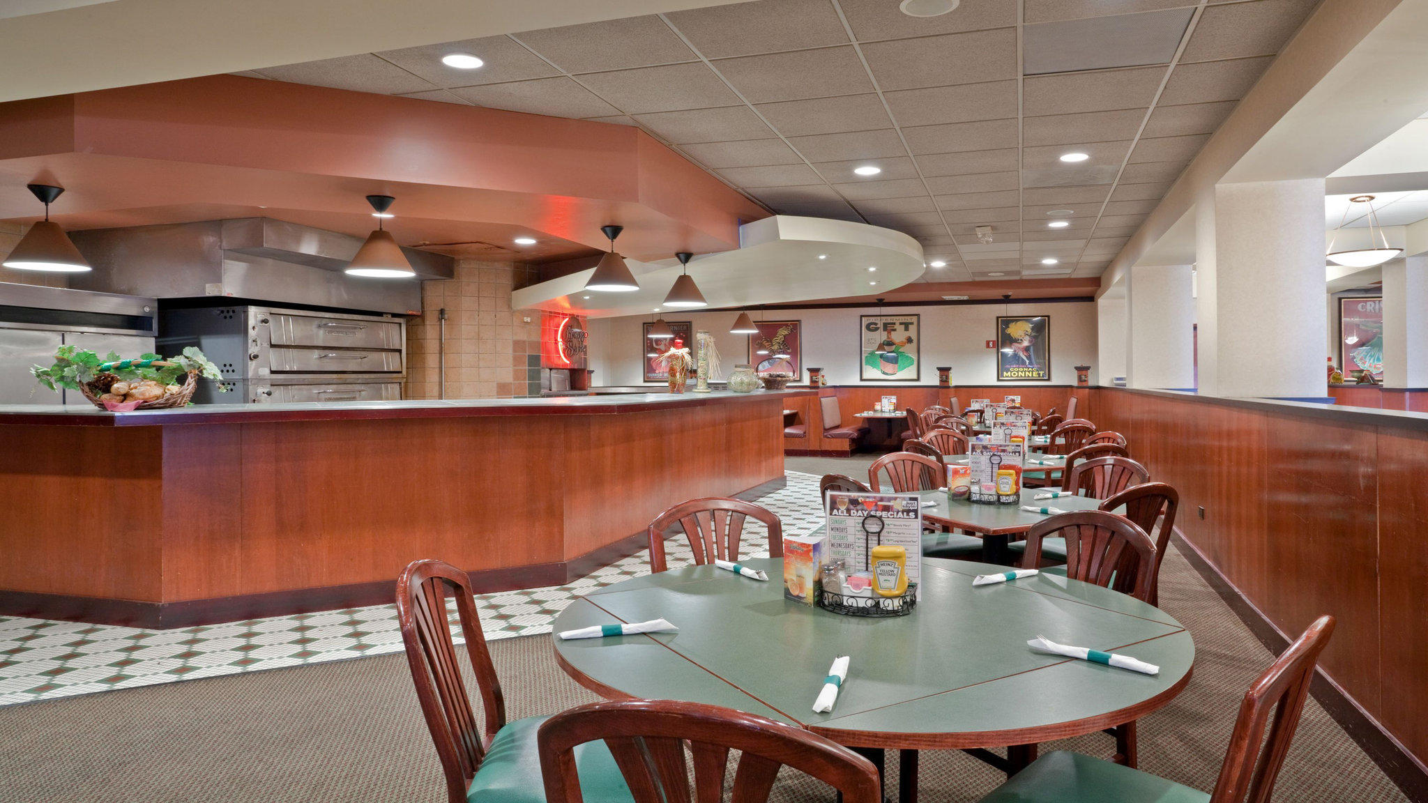 Holiday Inn & Suites Overland Park-West Photo