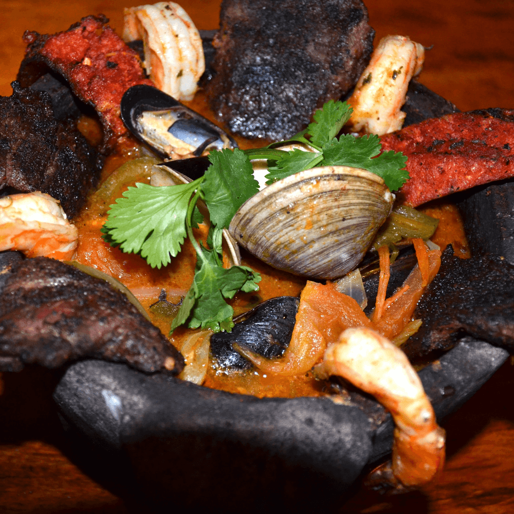 Mar & Tierra en Molcajete/Land & Sea (2)