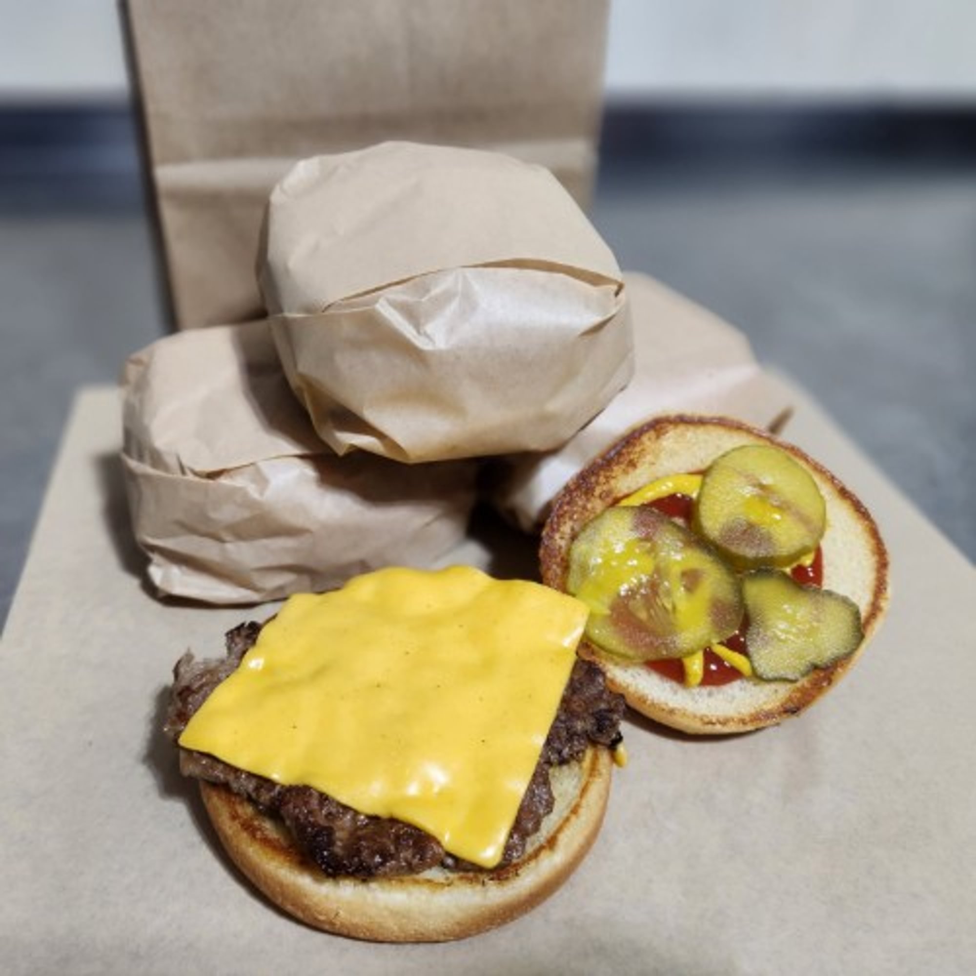 Little Big CheeseBurger Bag Size