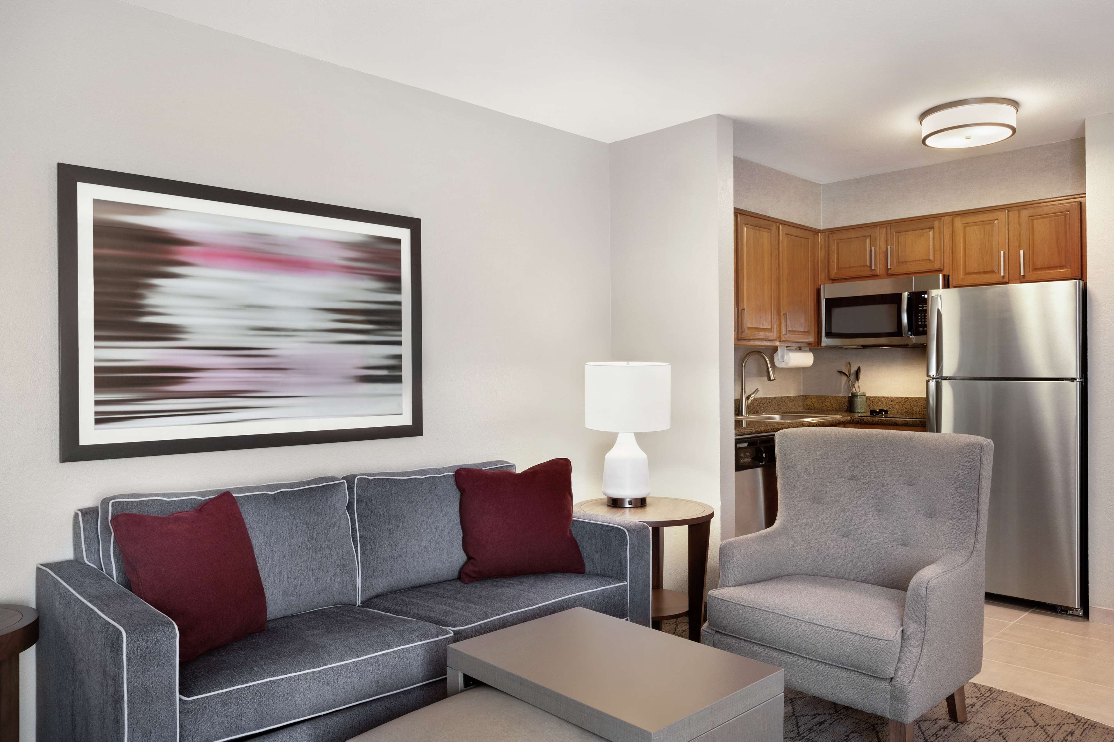 Homewood Suites by Hilton Portland Airport Photo