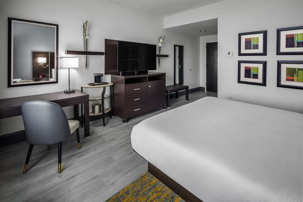 DoubleTree by Hilton Sarasota Bradenton Airport Image
