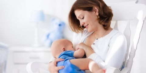 Women's Health Clinic Explains 4 Benefits of Breastfeeding for Moms