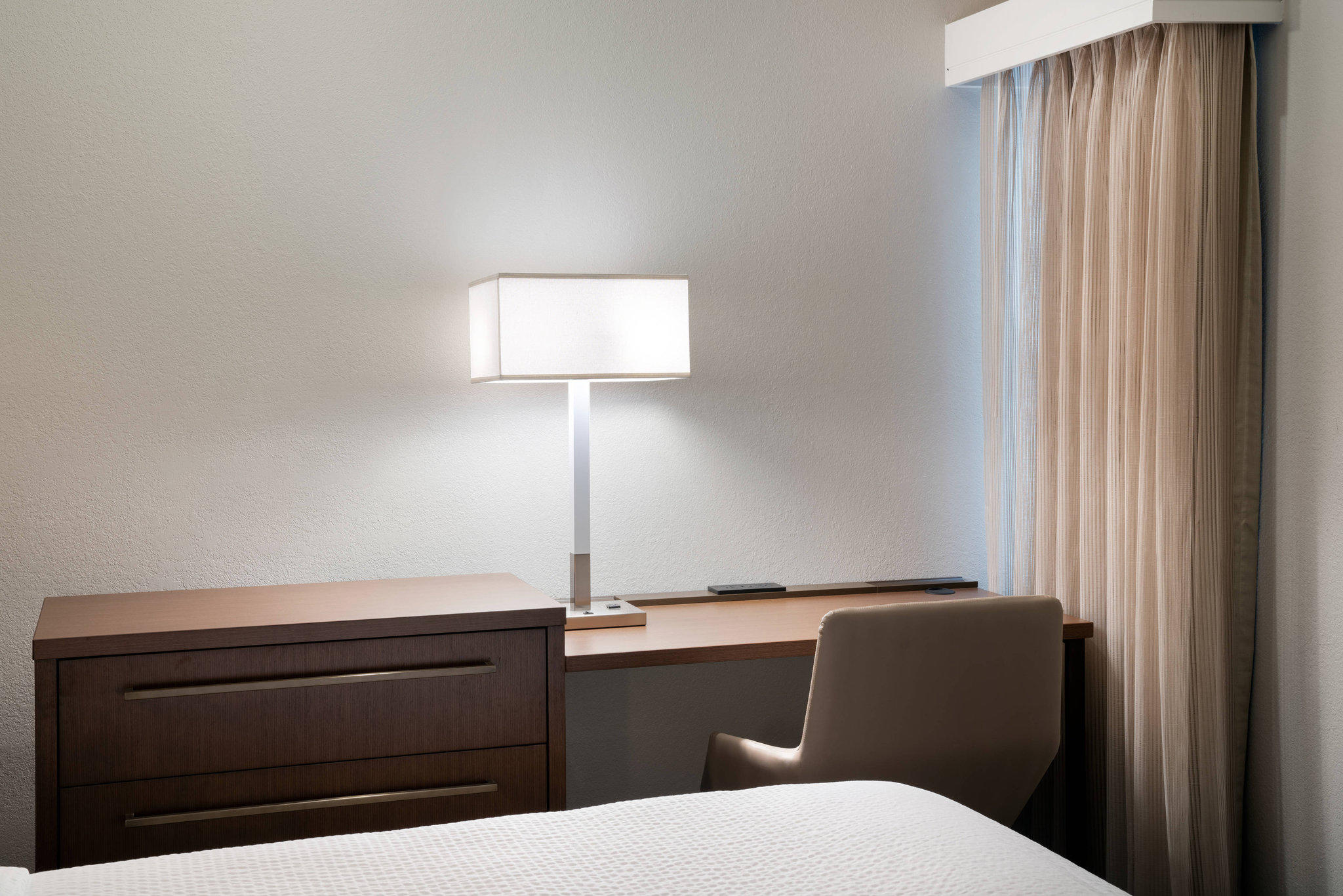 Residence Inn by Marriott Las Vegas Convention Center Photo