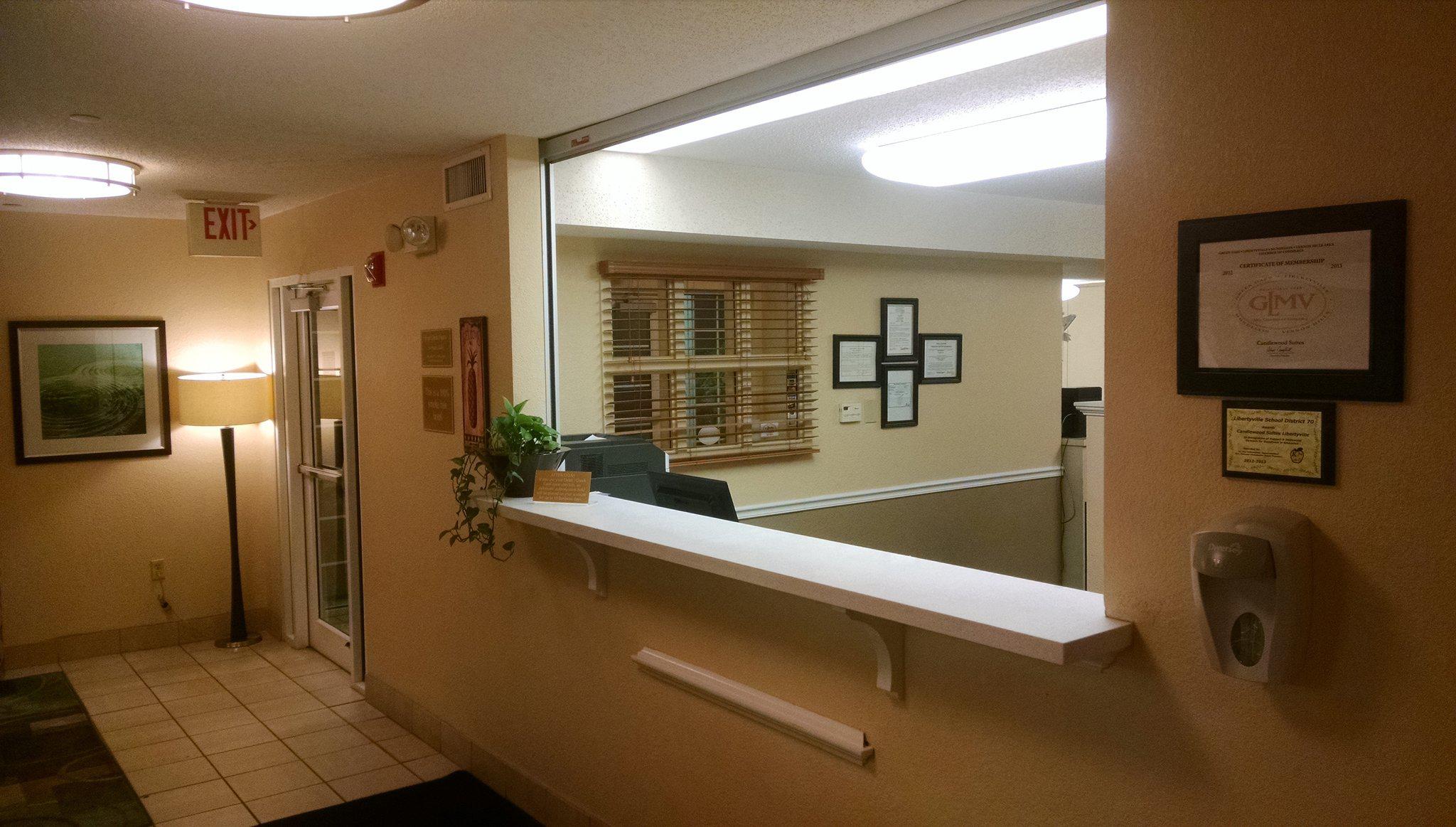 Candlewood Suites Chicago/Libertyville Photo