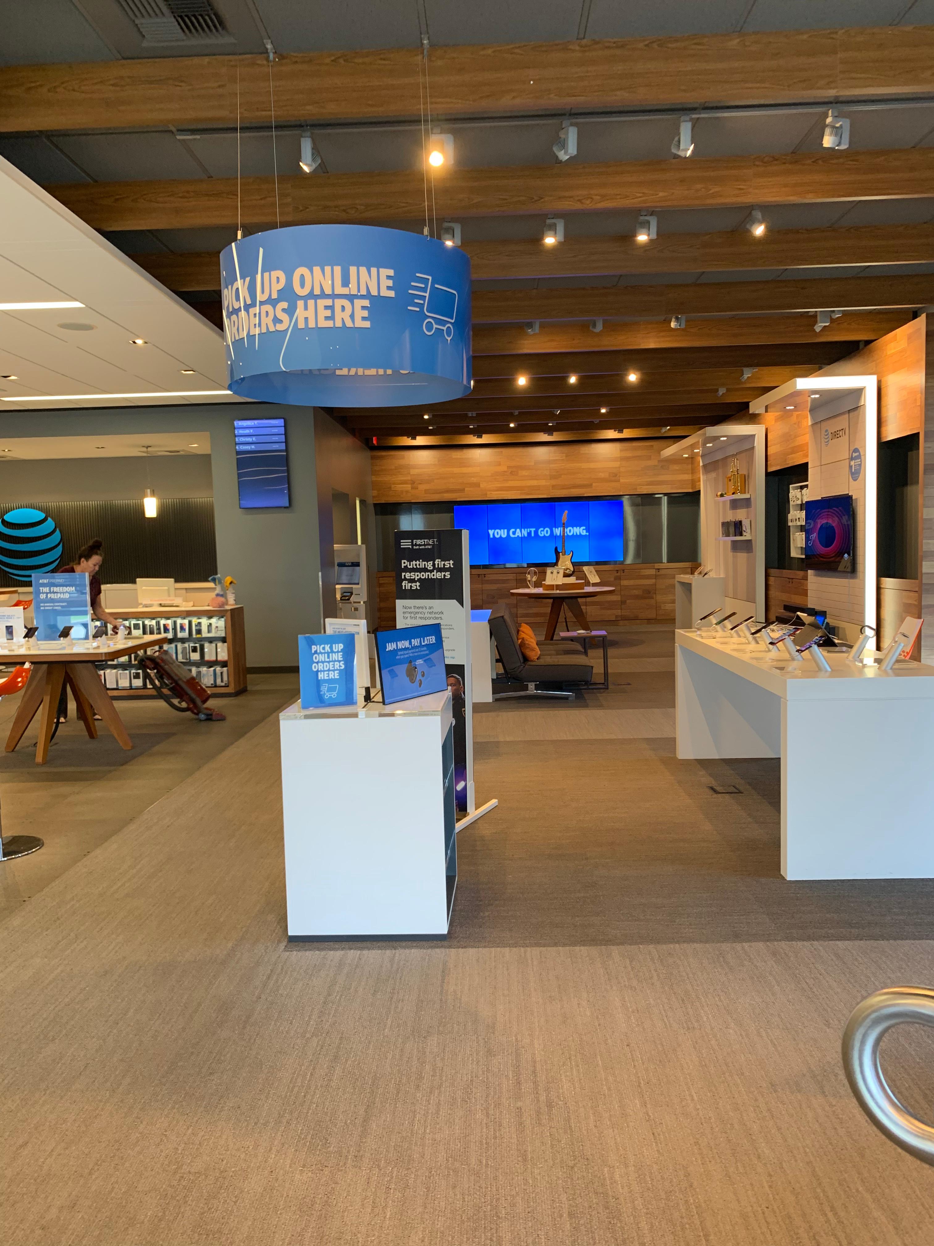 AT&T Store Photo