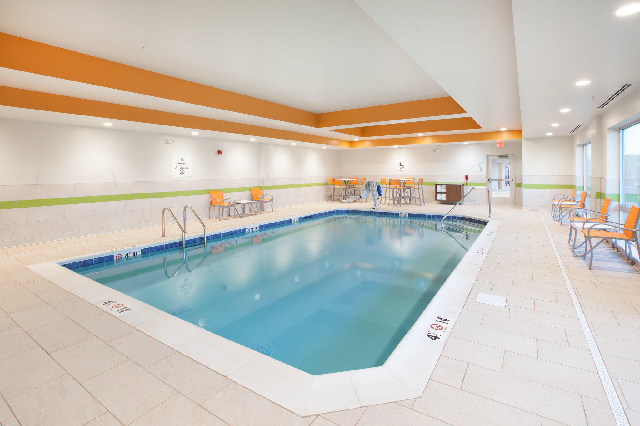 Holiday Inn Express & Suites Indianapolis NE - Noblesville Photo