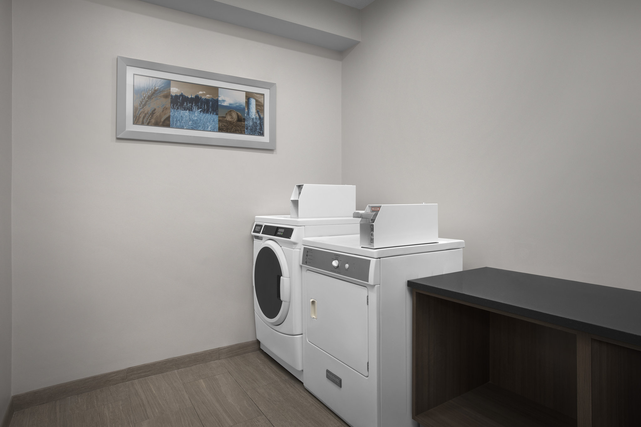 Holiday Inn Express Fargo-West Acres by IHG Image