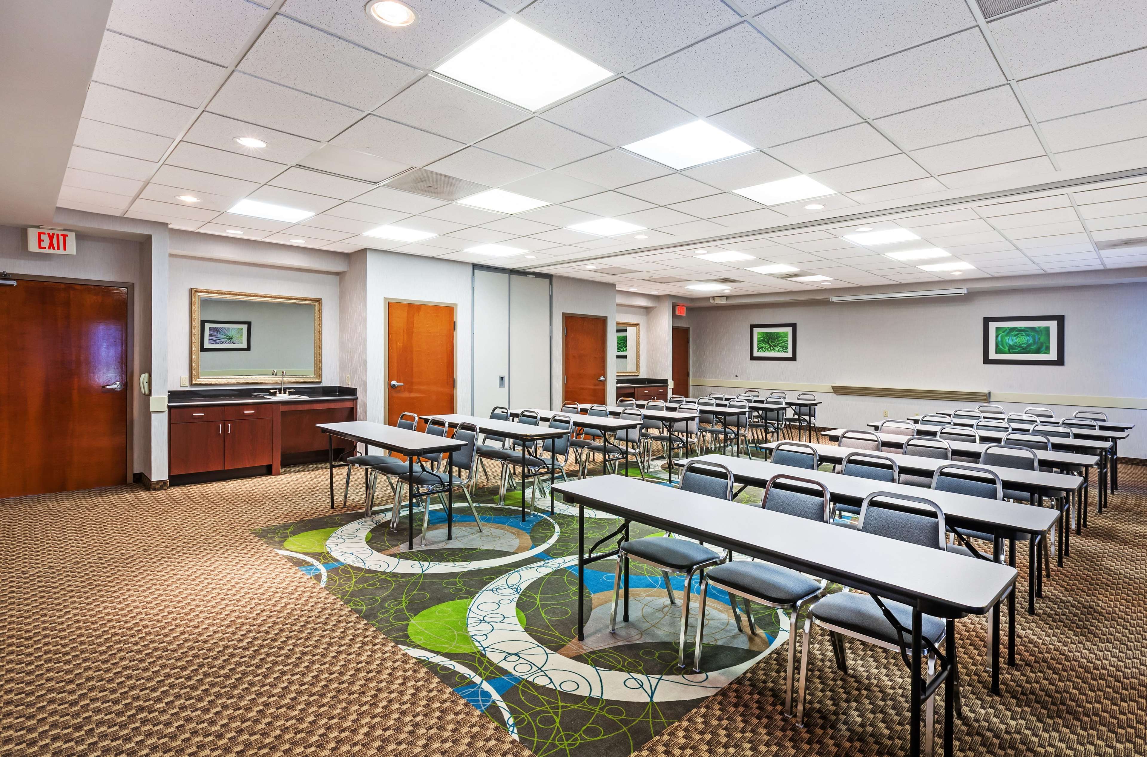 Hampton Inn & Suites Houston-Westchase Photo