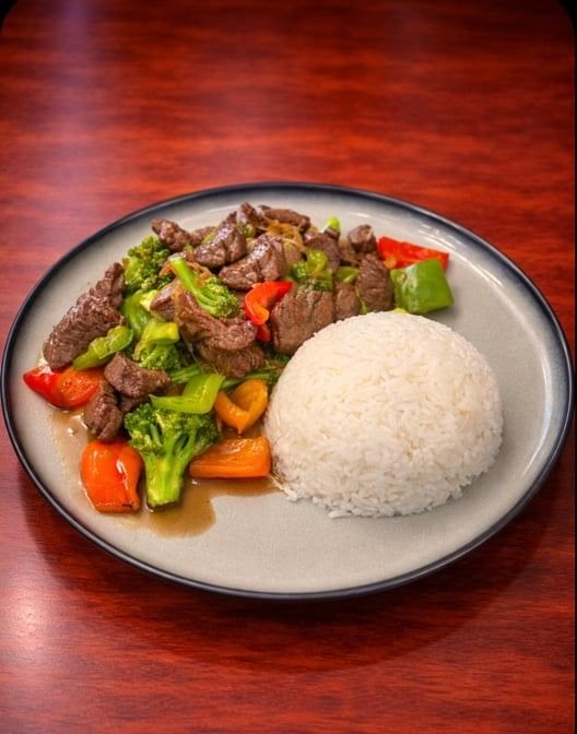 Shaking Beef with Rice or French Fries