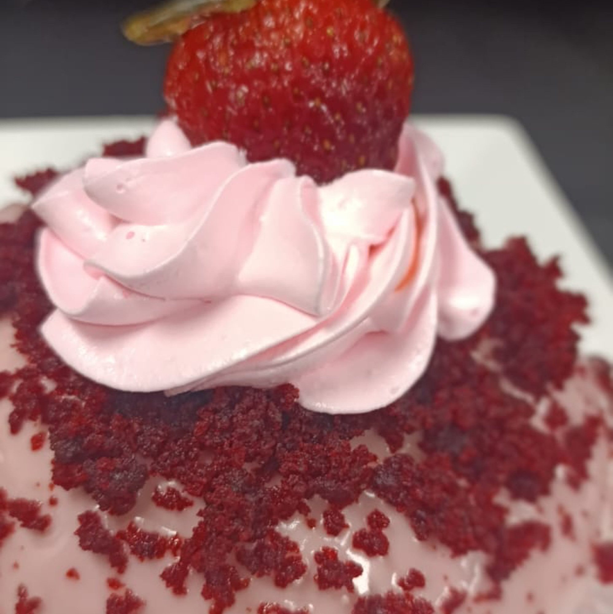 Strawberry Cake
