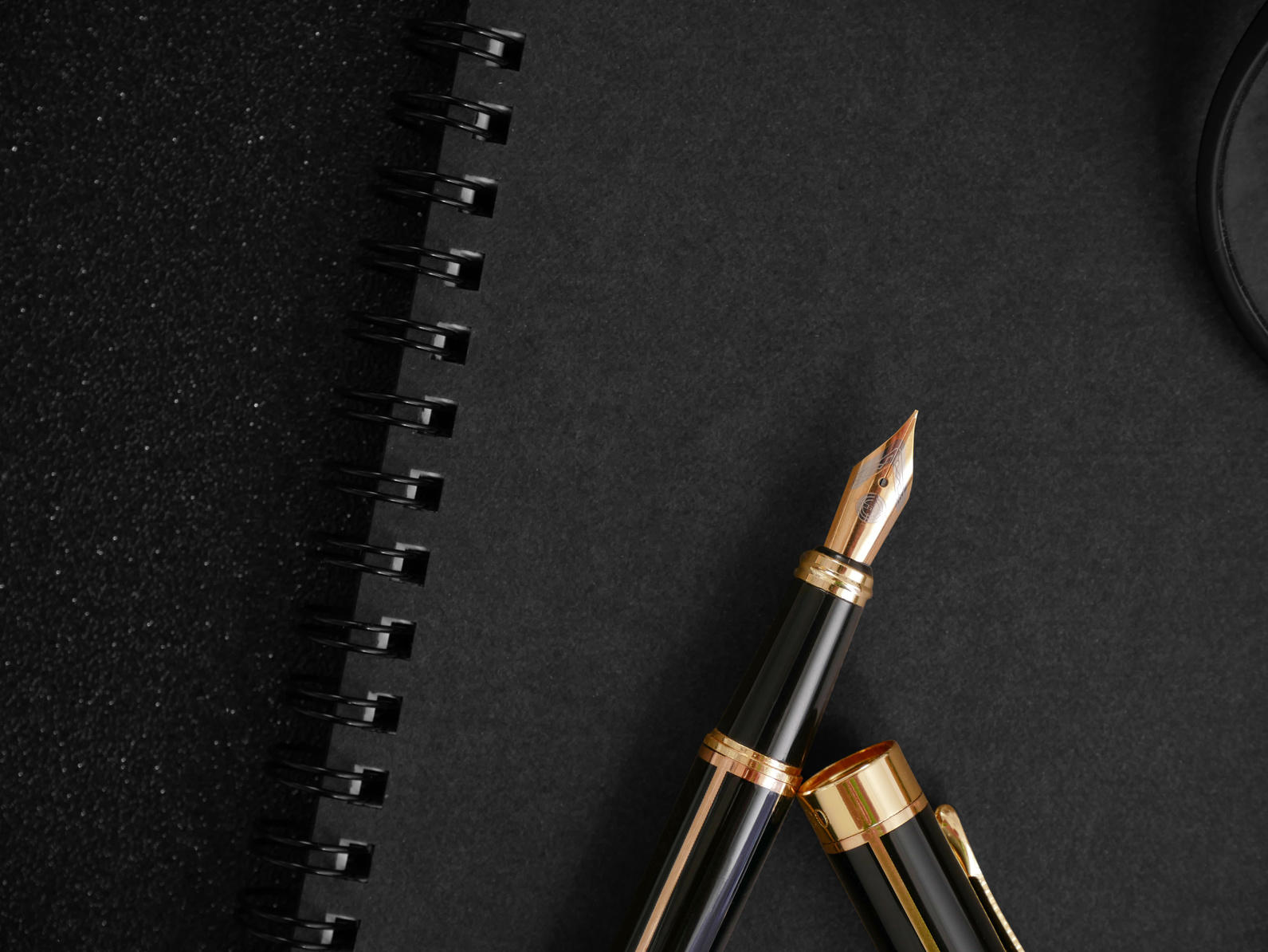 A Beautiful Memory Wedding Pho Logo