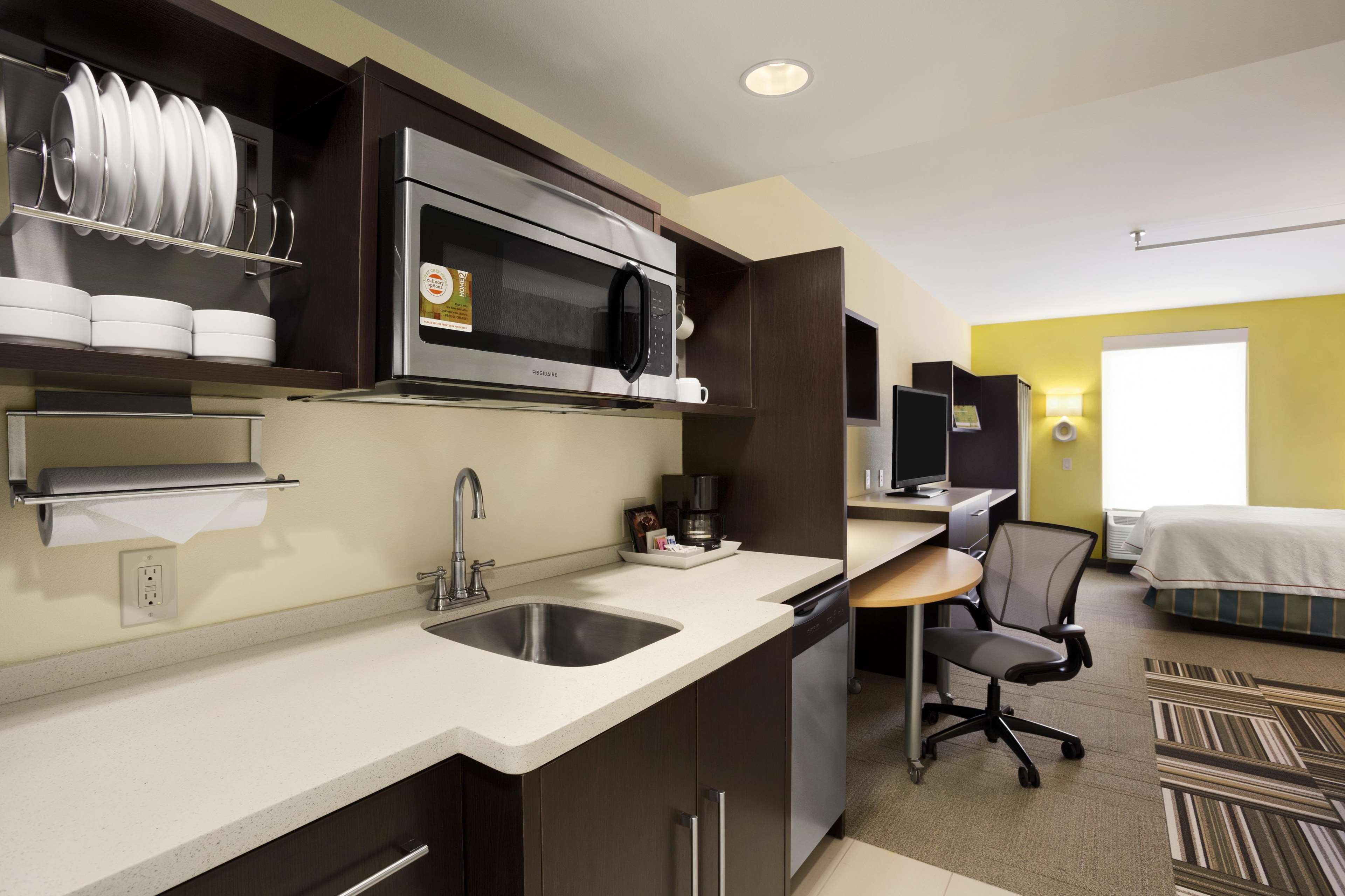 Home2 Suites by Hilton Greensboro Airport, NC Photo