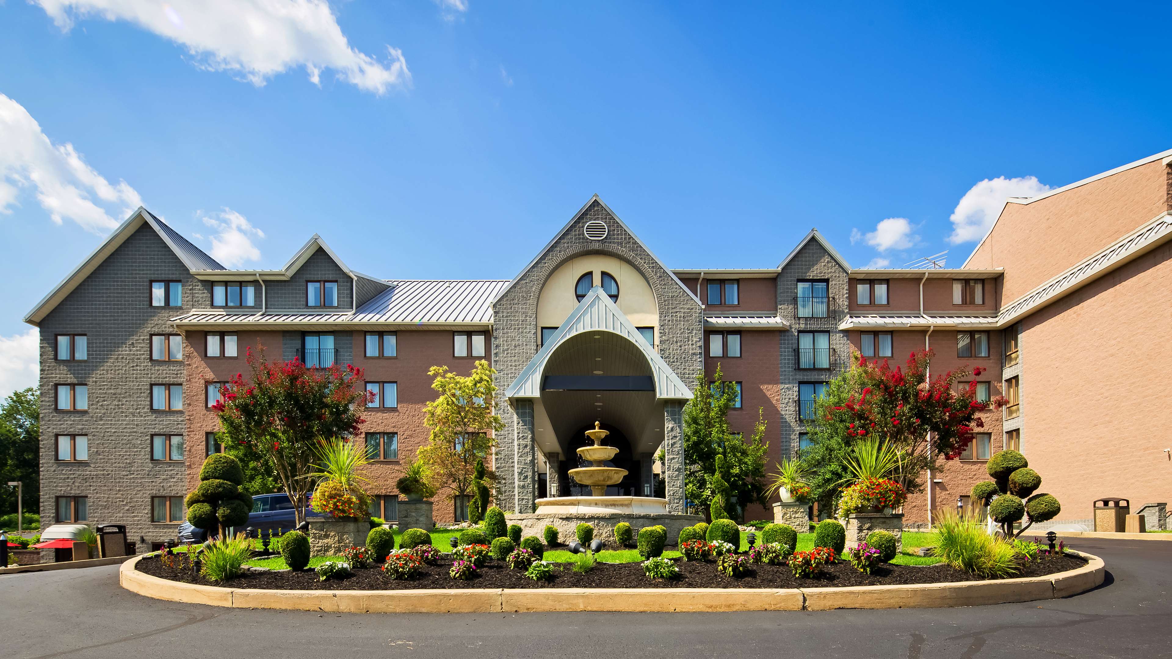 Best Western Plus Concordville Hotel Photo