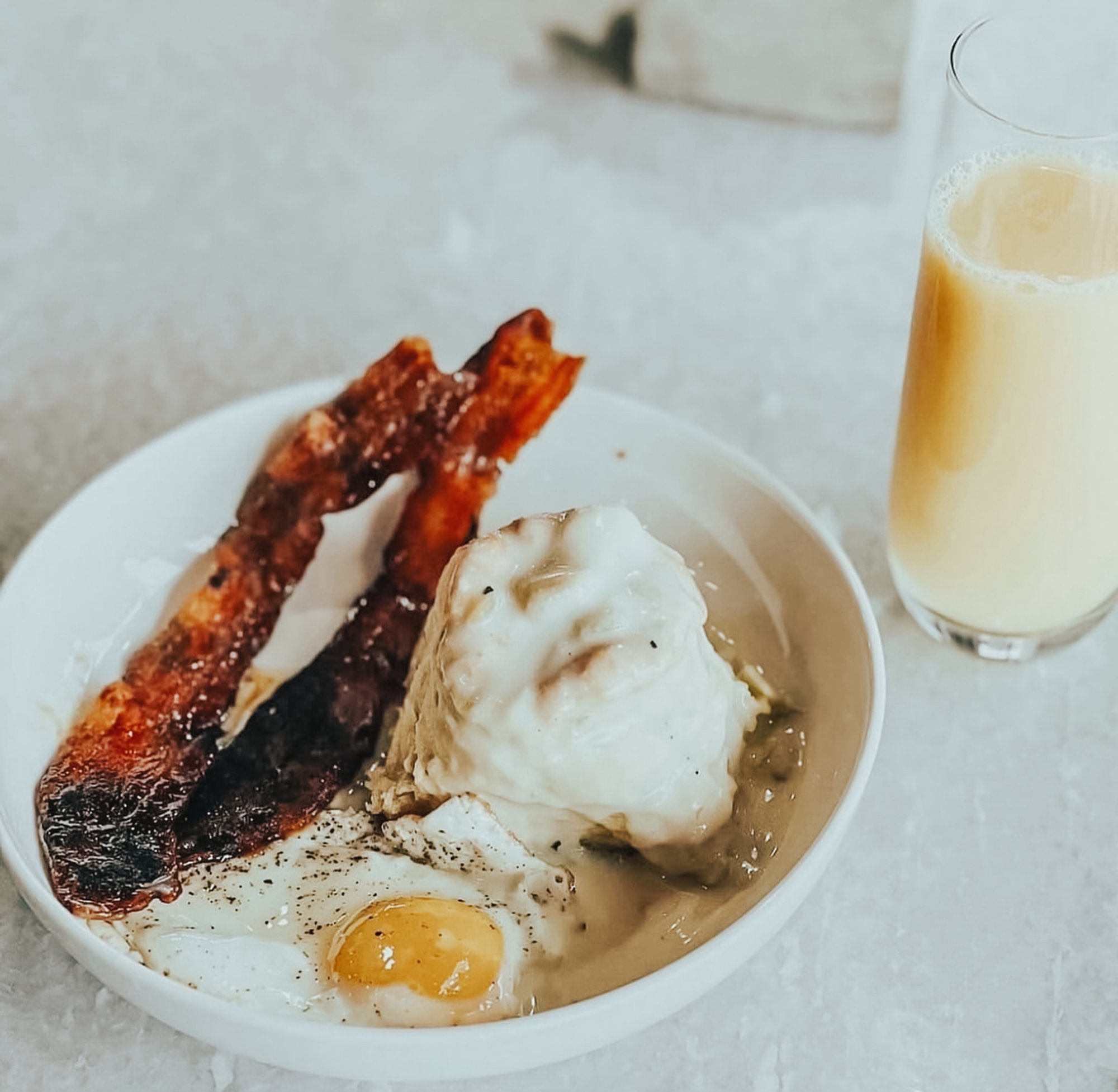 Biscuits & Green Chili Gravy