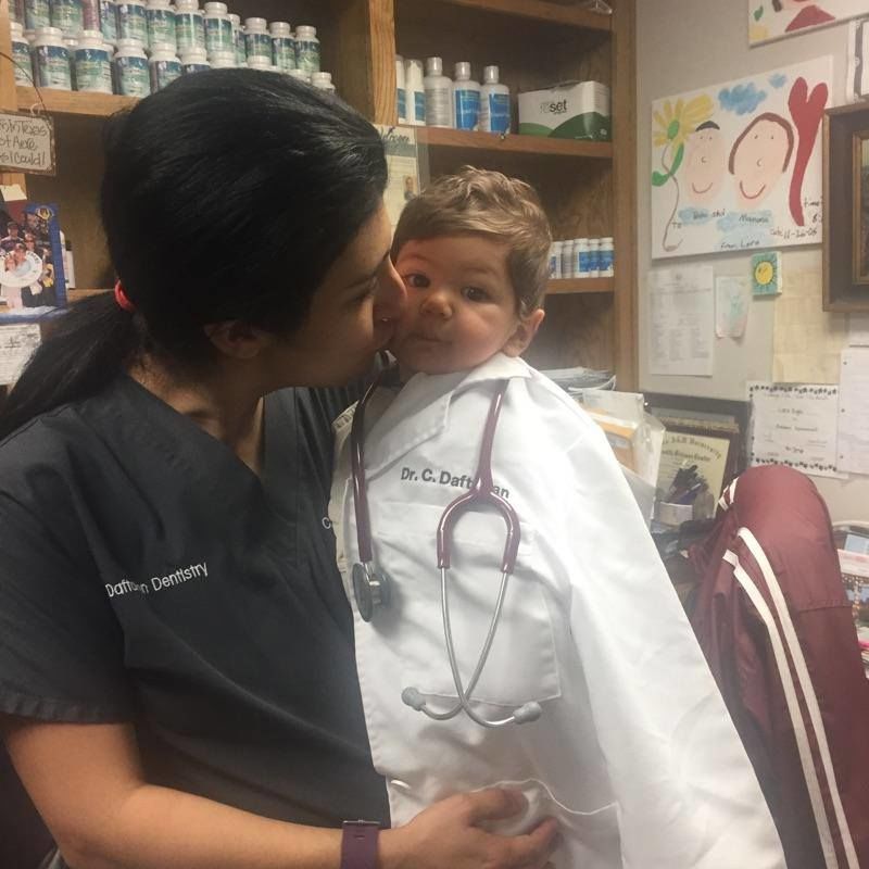 Daftarian Dentistry Logo