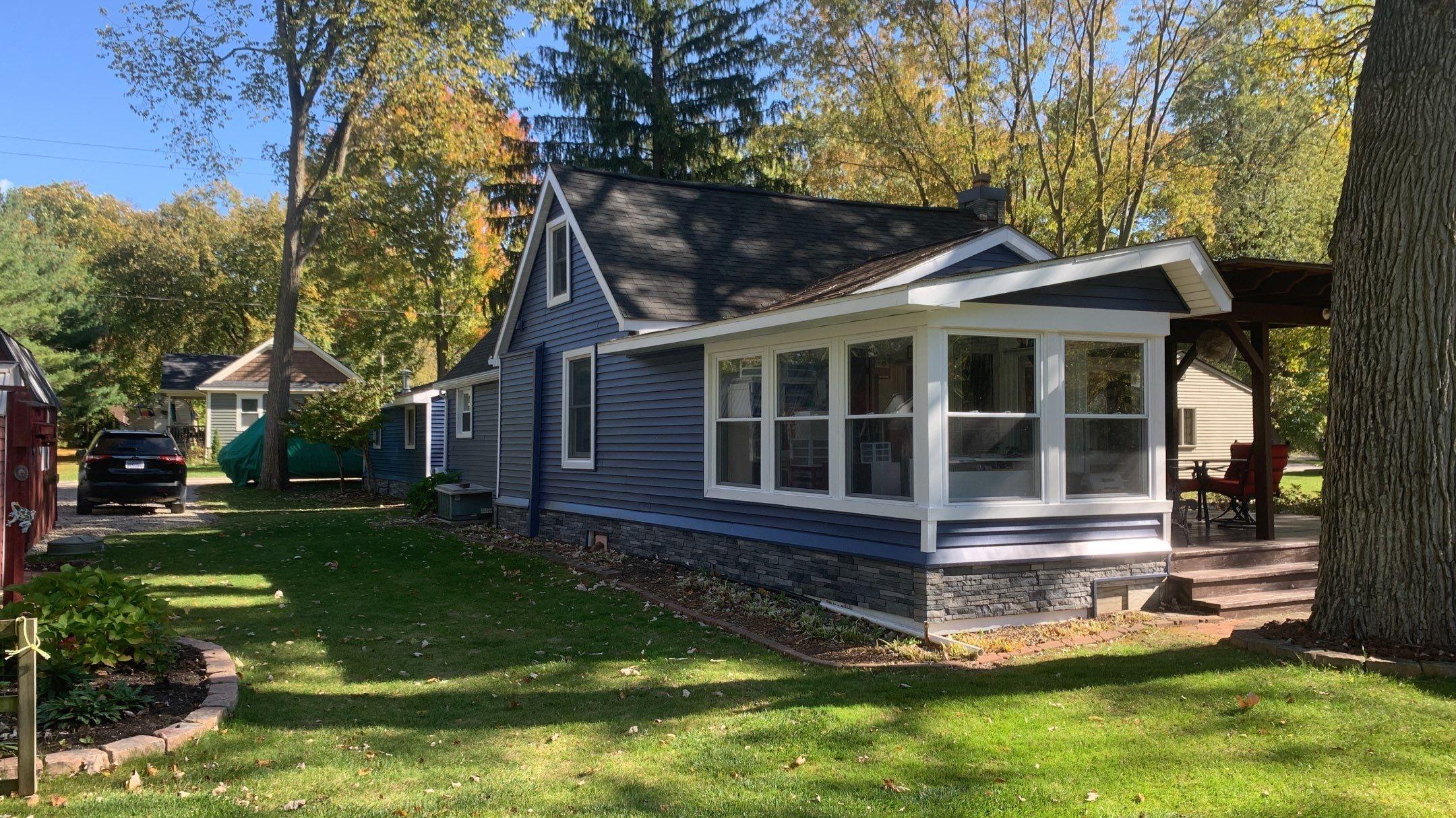 180 Contractors Roofing & Siding Image