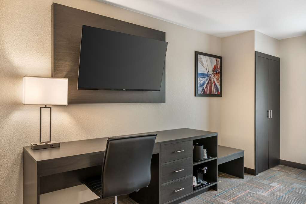 Best Western Plus Bluffton / Hilton Head Hotel Image