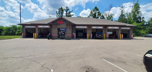 Images AAA | Bob Sumerel Tire And Service - Symmes Township