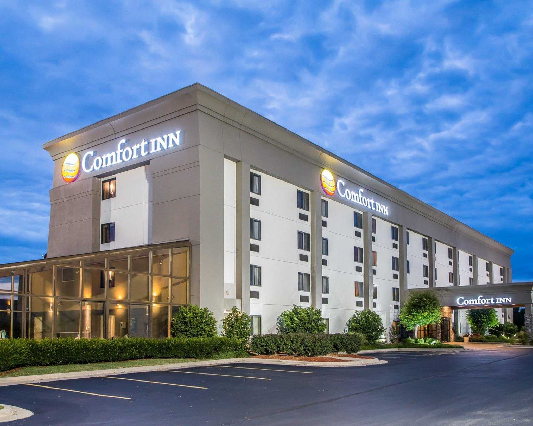 Comfort Inn South Springfield In Springfield MO 417 889 8 Comfort Inn South Springfield In Springfield MO 417 889 8