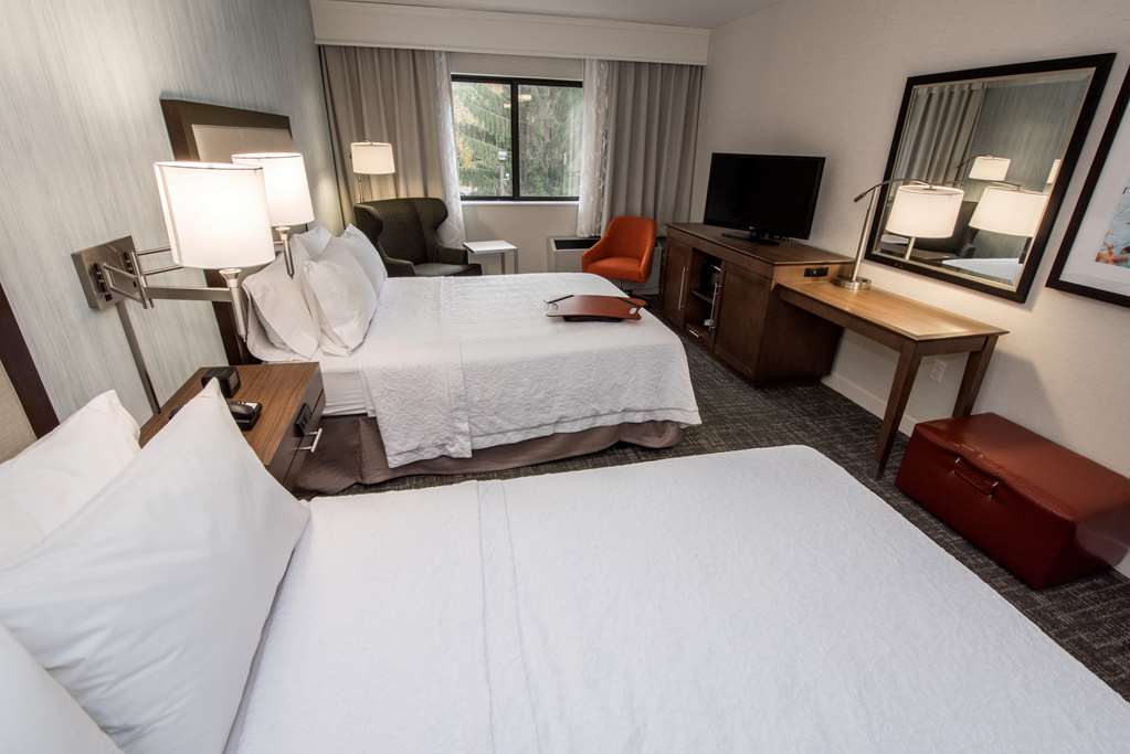 Hampton Inn Albany-Western Ave/University Area Image