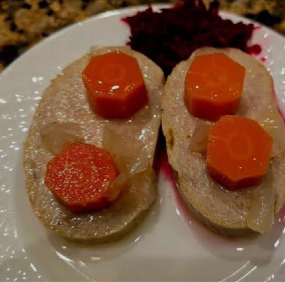 Gefilte Fish & Chrein
