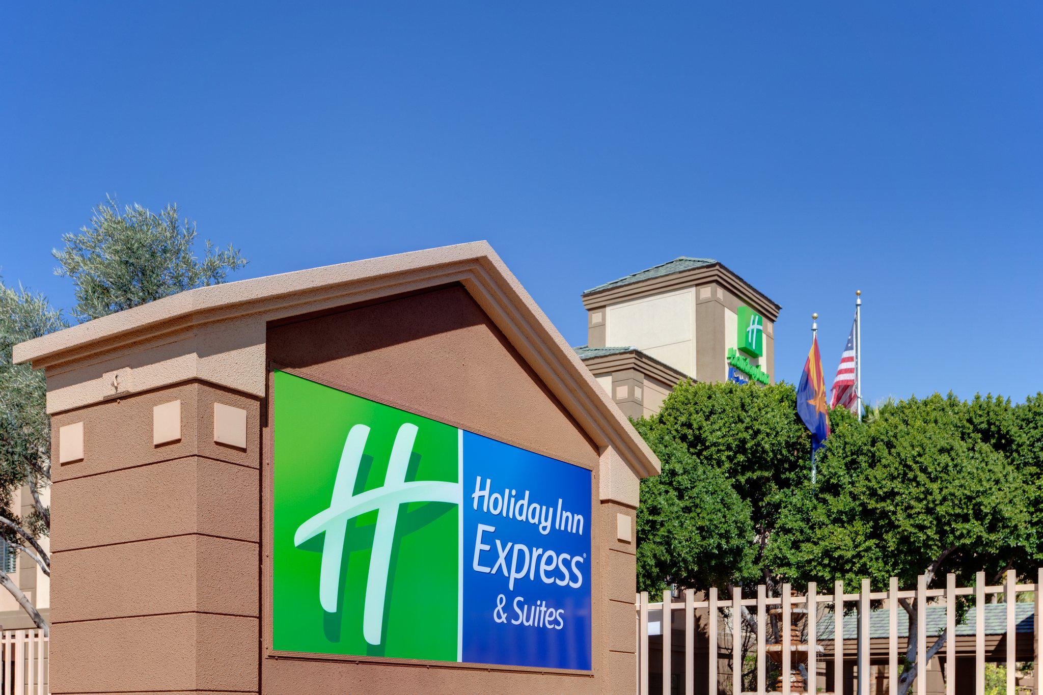 Holiday Inn Express & Suites Phoenix Downtown - Ballpark Photo