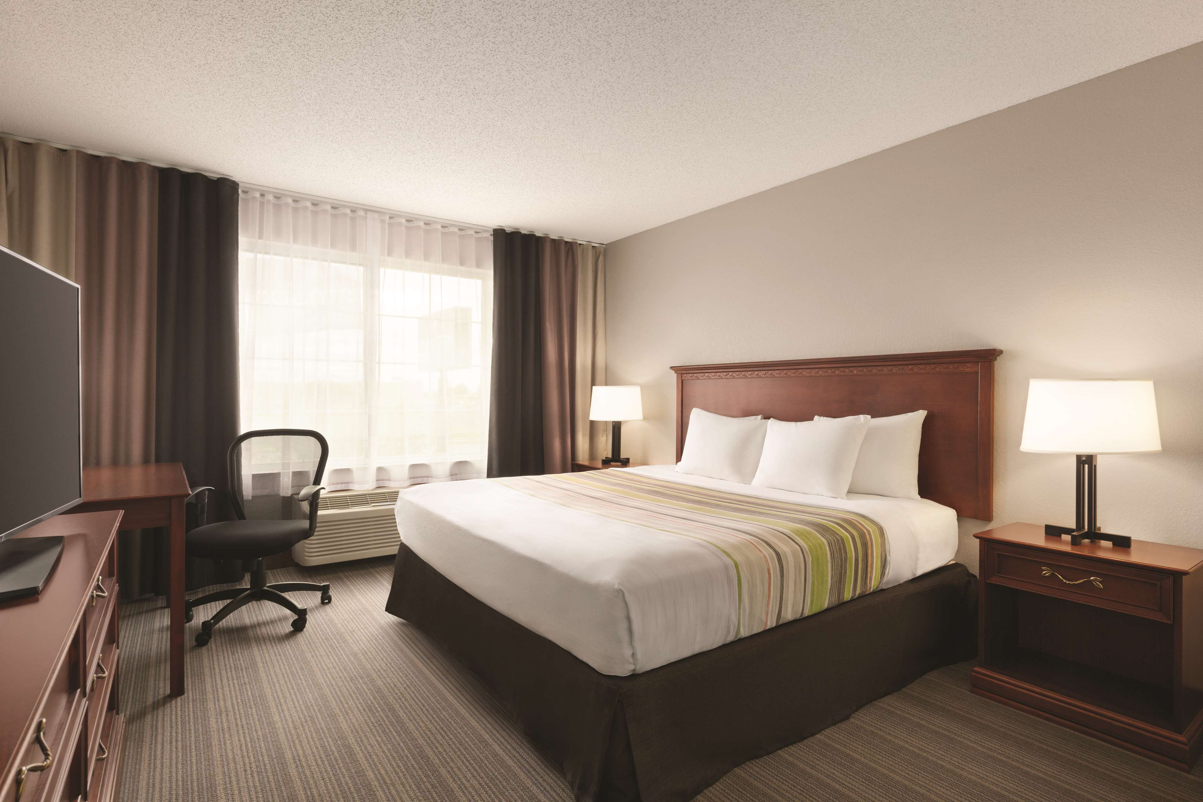 Country Inn & Suites by Radisson, Willmar, MN Photo