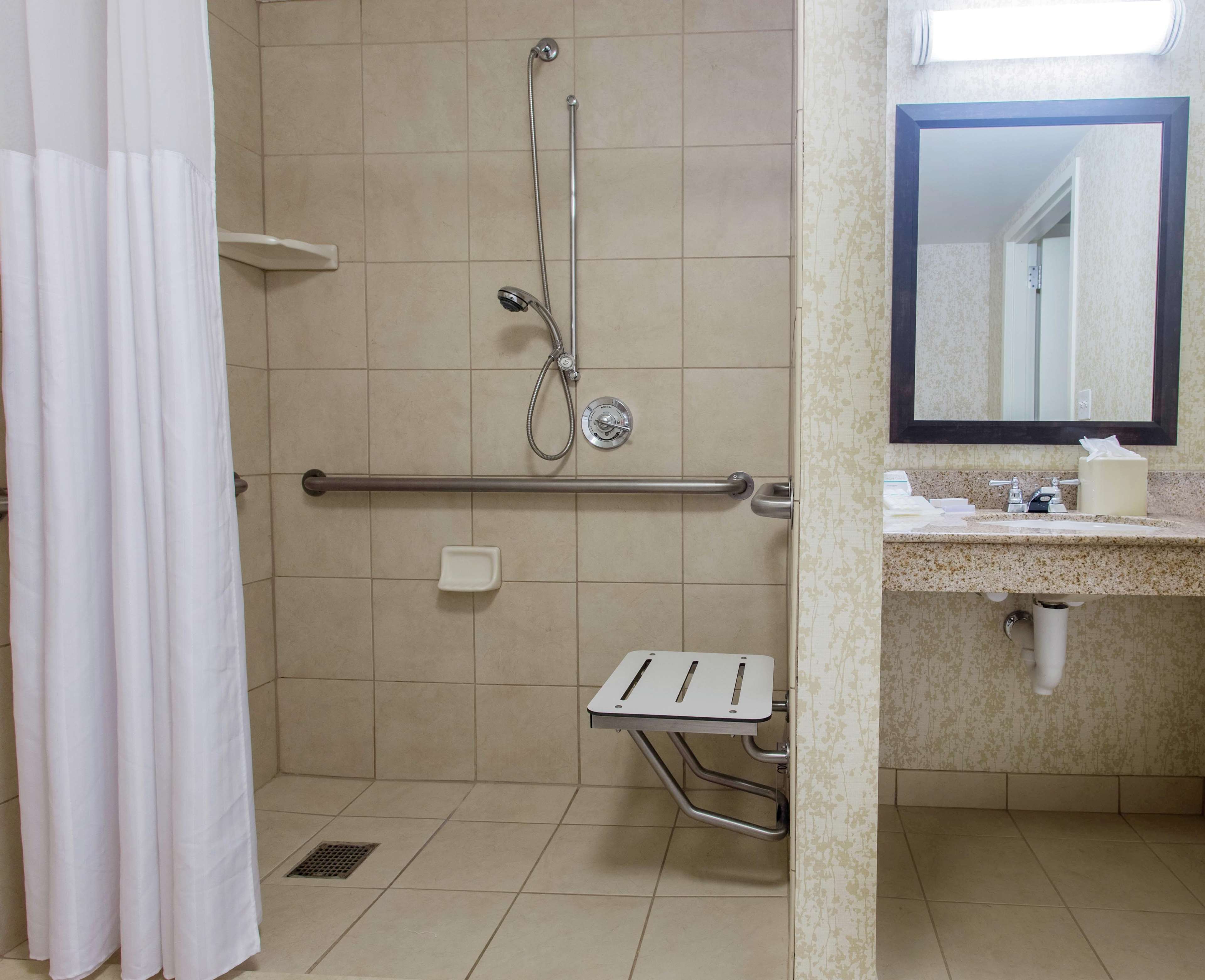 Hilton Garden Inn Providence Airport/Warwick Photo