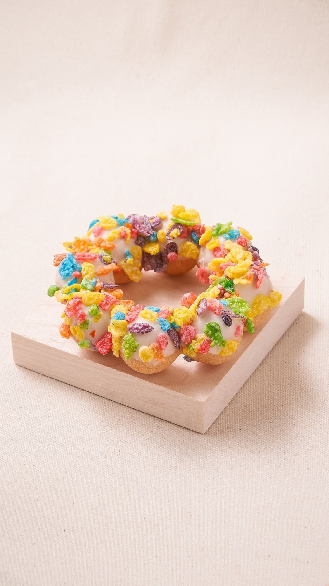 Fruity Cereal Mochi Donut / 水果麦片甜甜圈