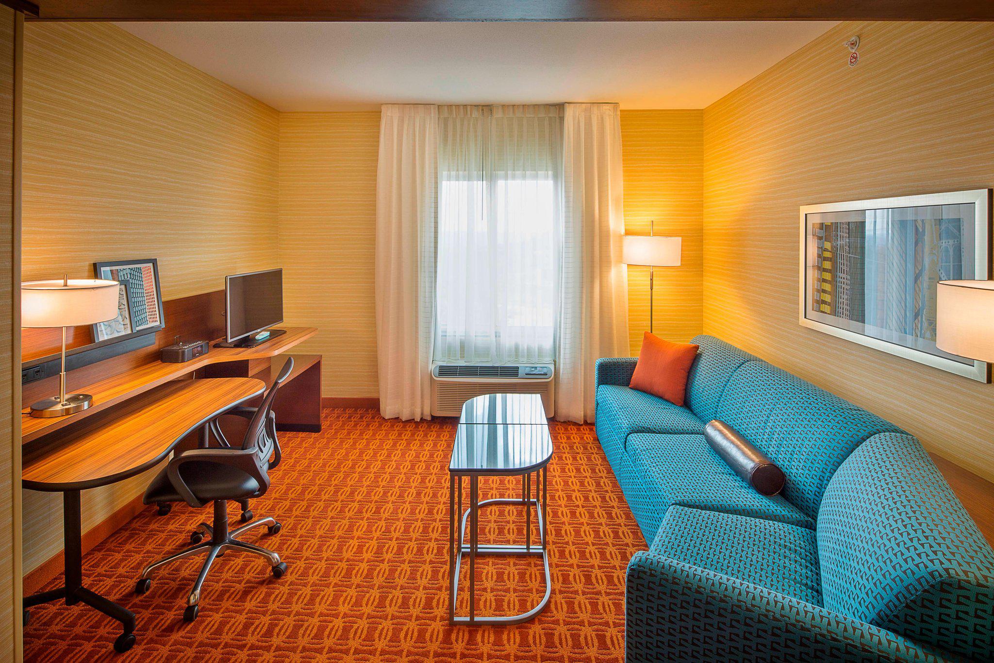 Fairfield Inn & Suites by Marriott Monaca Photo
