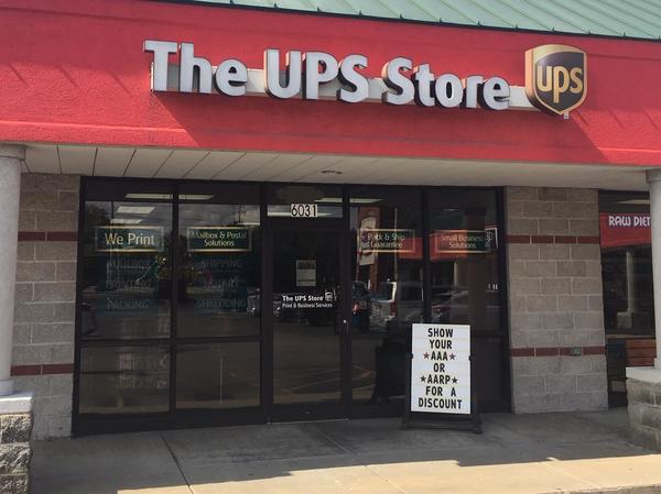 Facade of The UPS Store Webb City