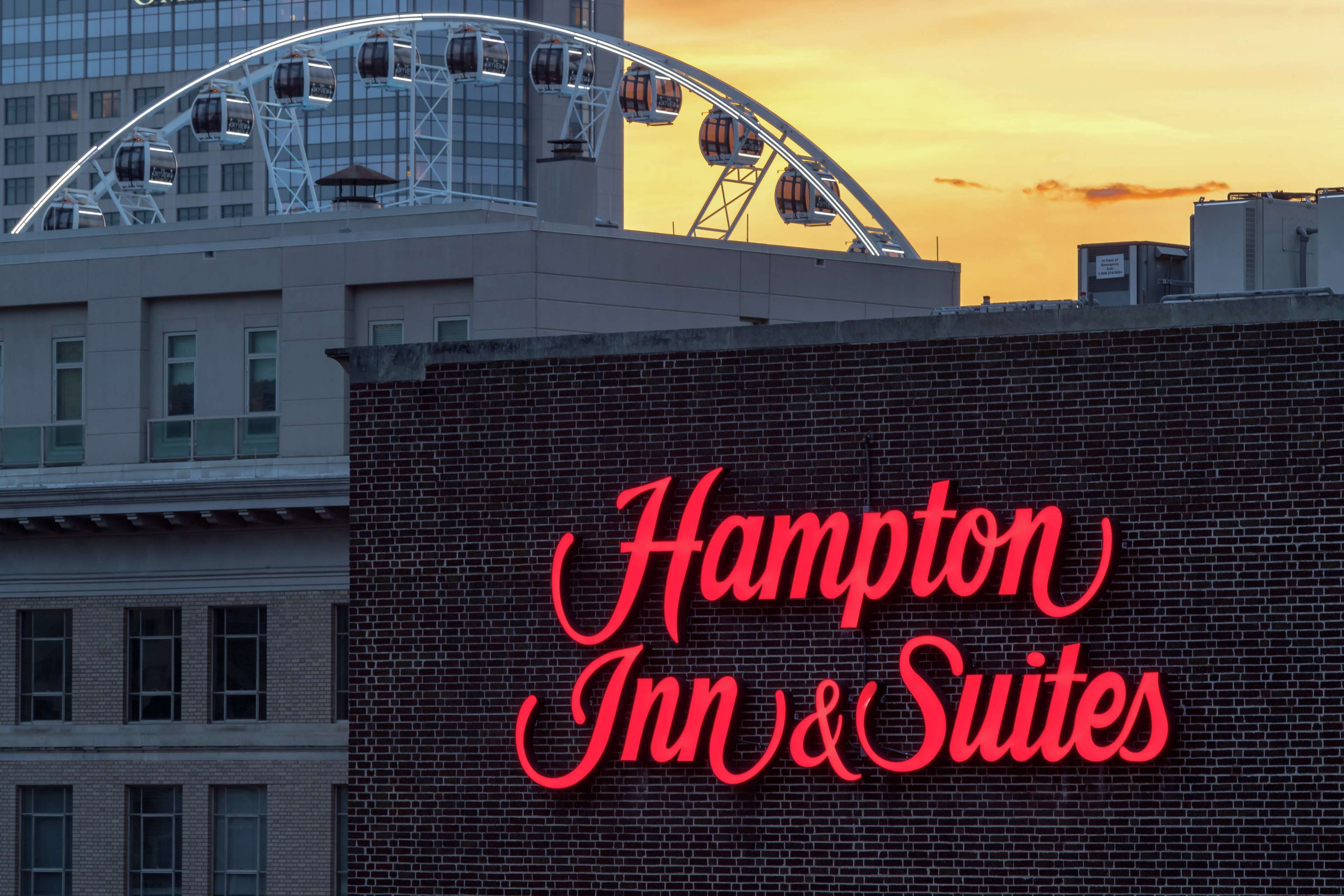 Hampton Inn & Suites Atlanta-Downtown Photo