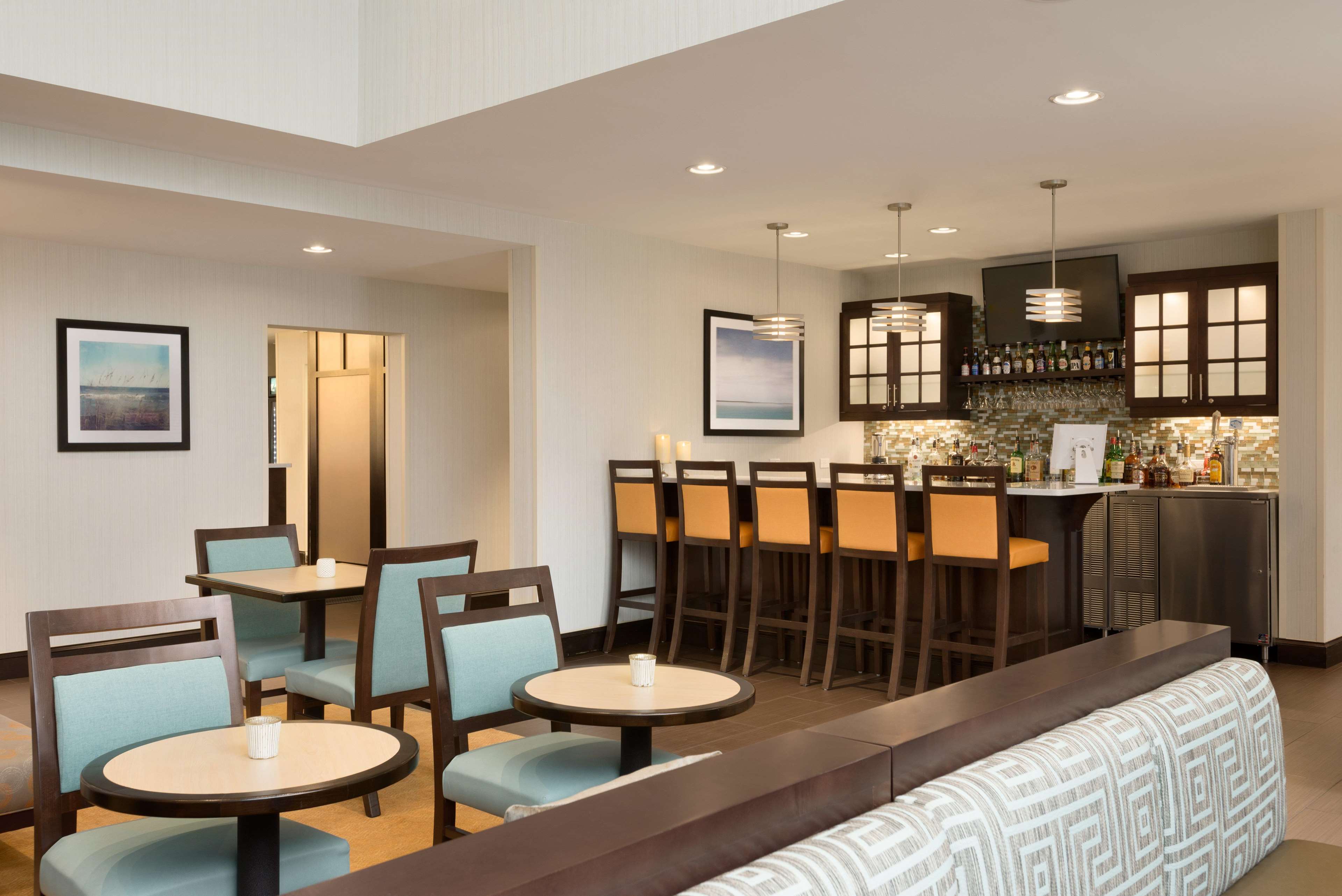 Homewood Suites by Hilton Jacksonville Deerwood Park Photo