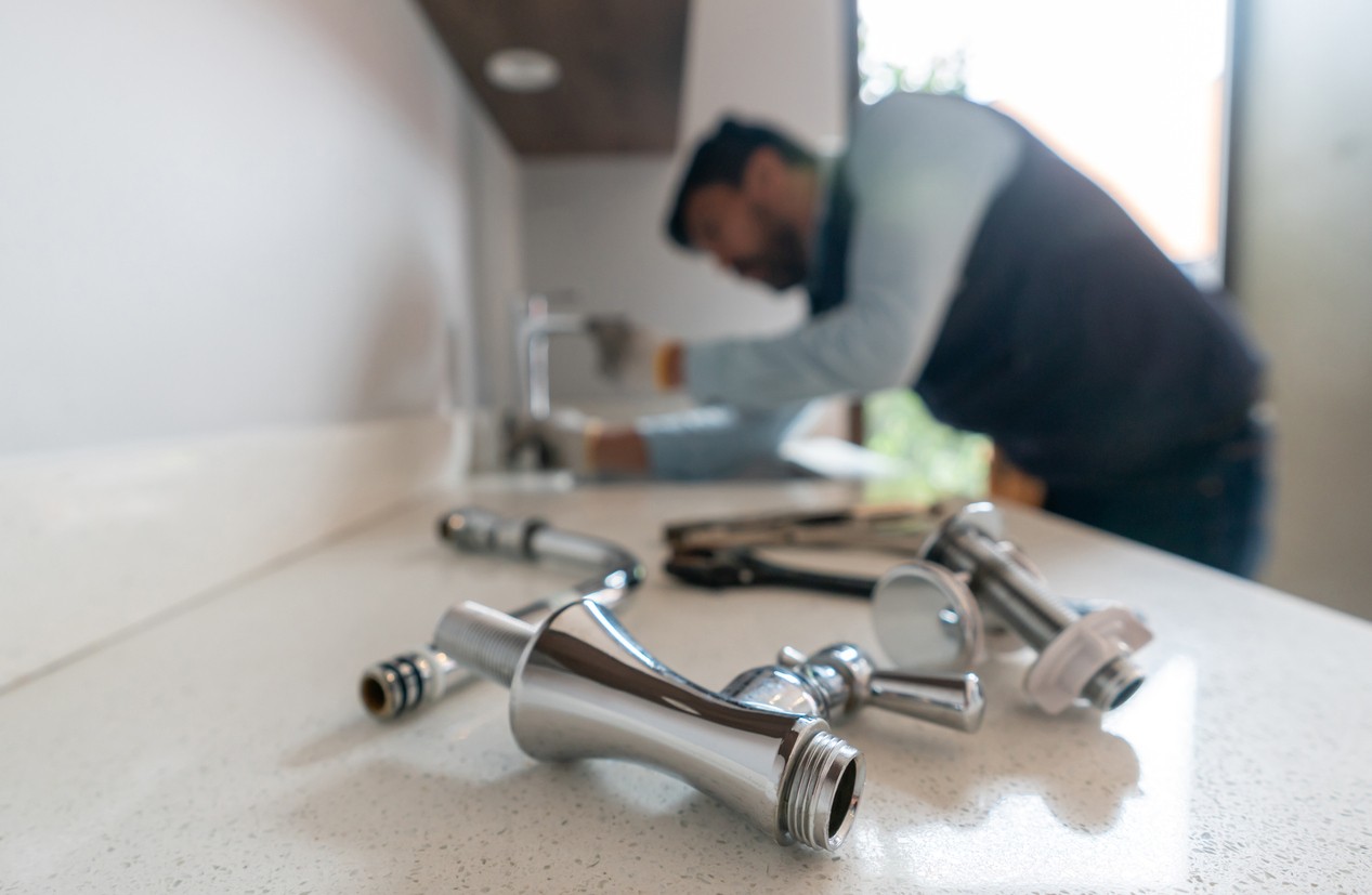 Fixture Faucet Repairs & Replacements