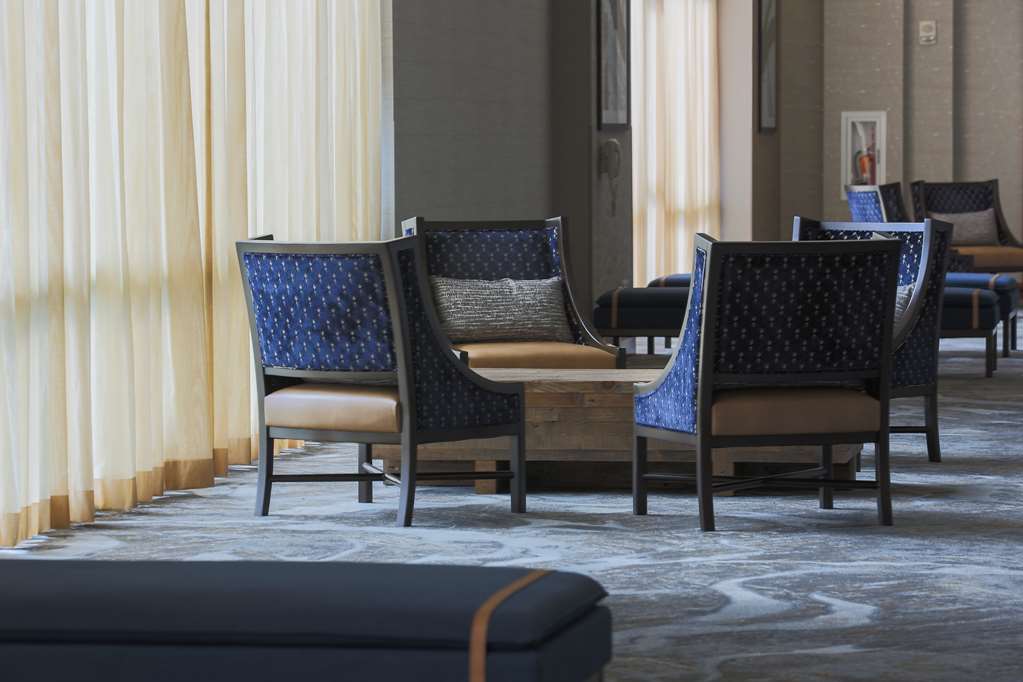 DoubleTree by Hilton Hotel Bay City - Riverfront Image