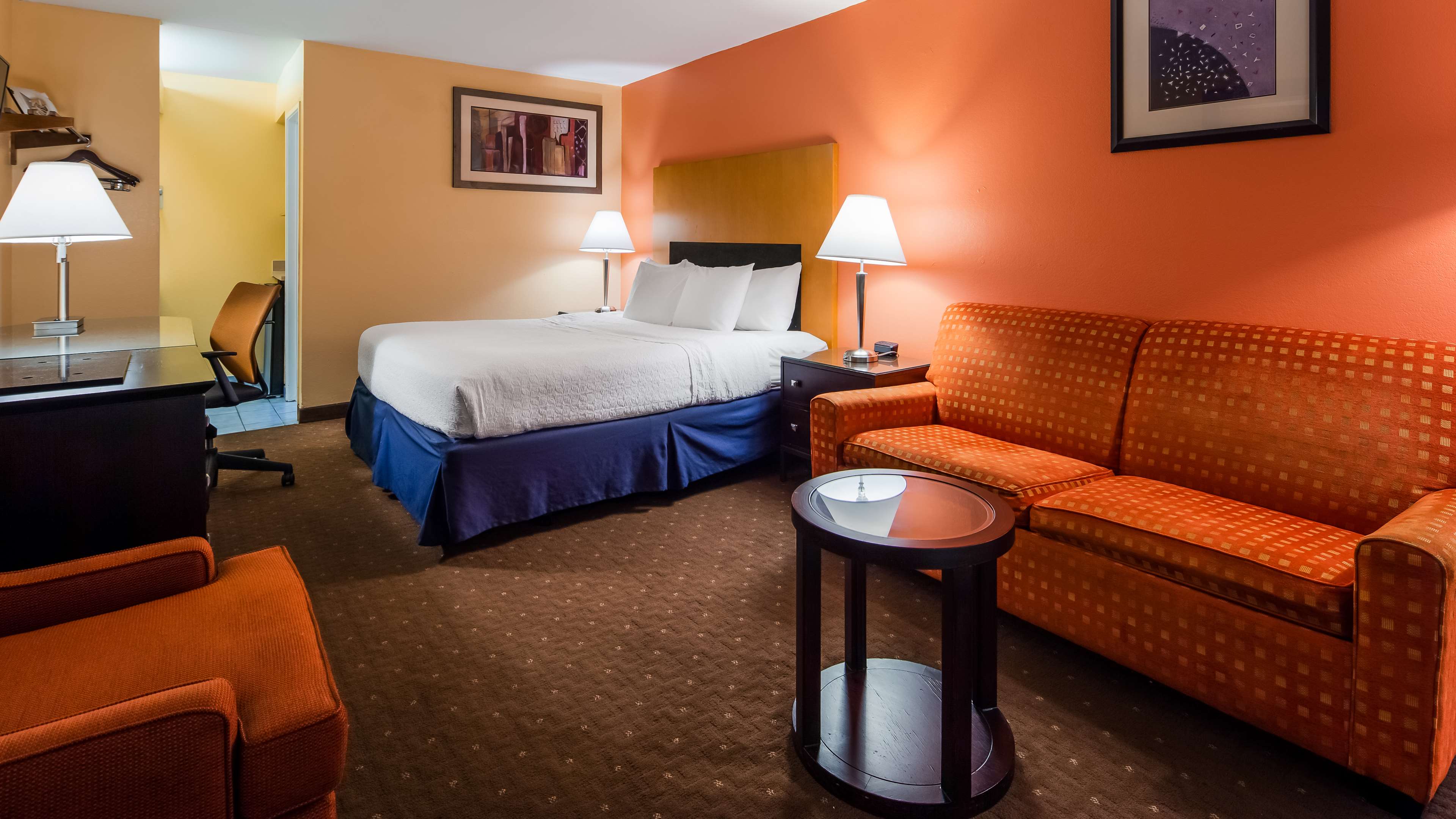 SureStay Plus Hotel by Best Western Fayetteville Photo