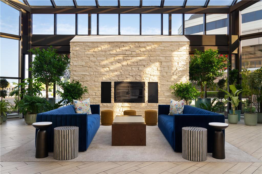 DoubleTree by Hilton Fairfield Hotel & Suites Image