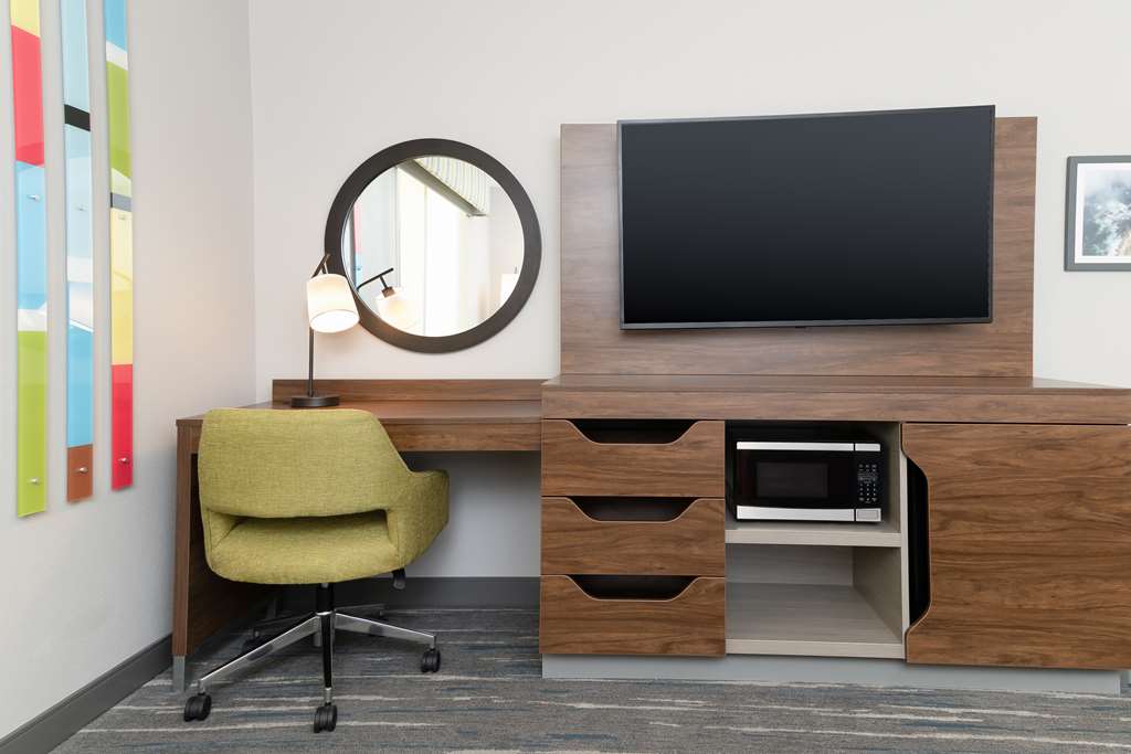 Hampton Inn & Suites Santa Rosa Sonoma Wine Country Image